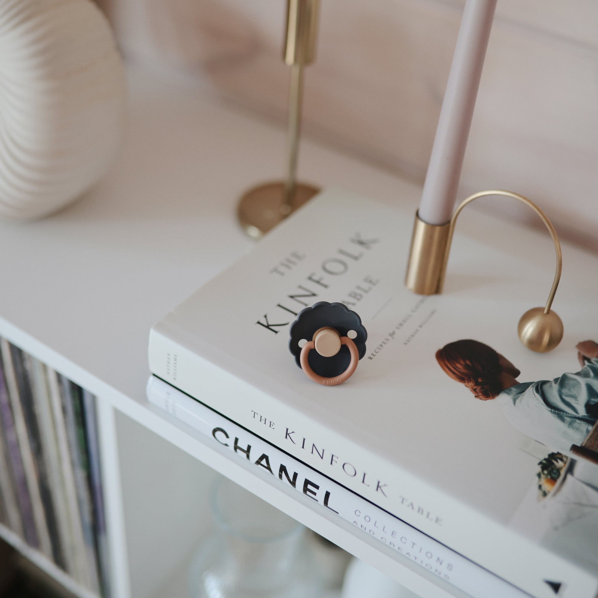 FRIGG Daisy Natural Rubber Pacifier 2 - Pack - Tenth & Pine - FRIGG PACIFIERS - 6 - 18 months - Pink Cream/Poppy