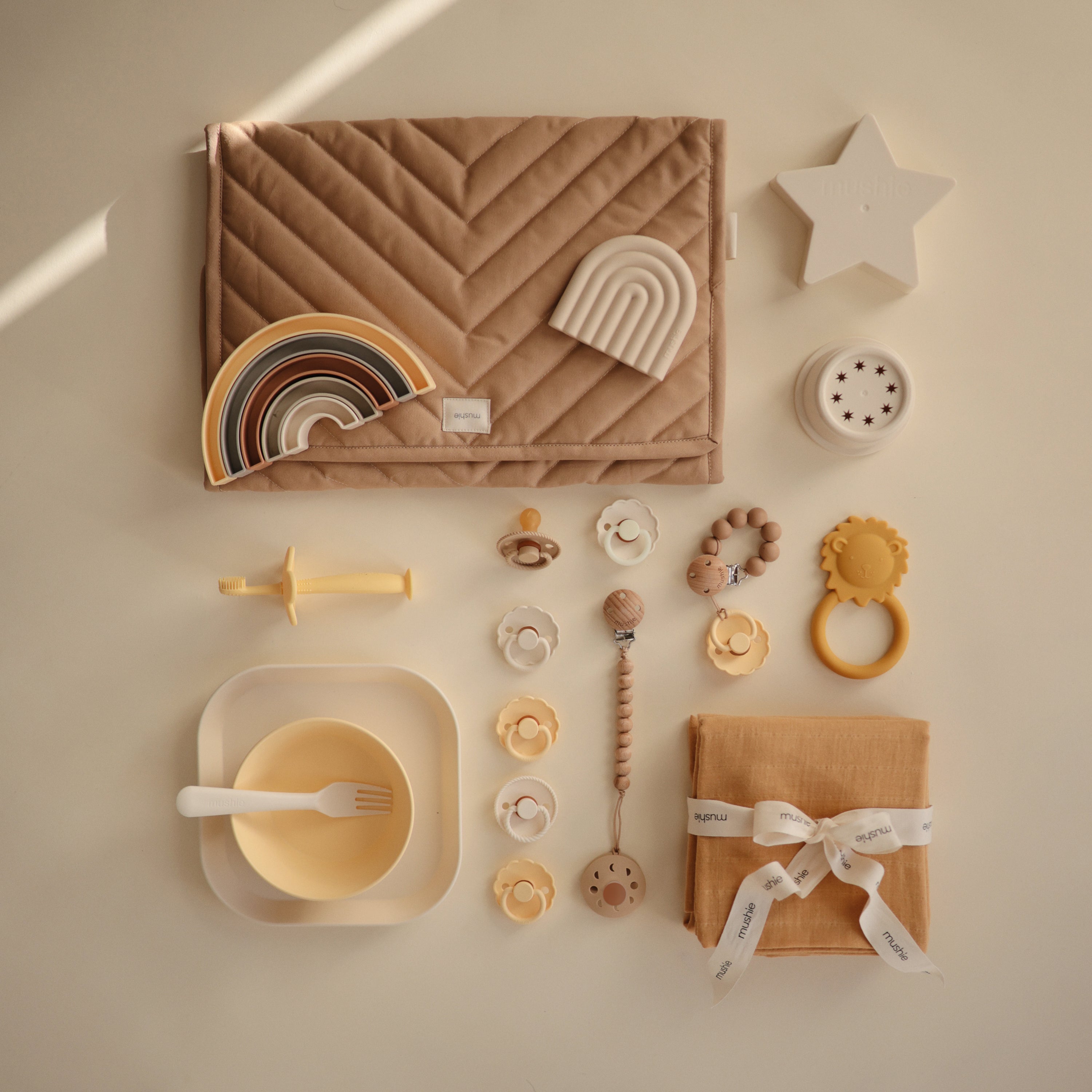 Silicone Pacifier Clip | Eva - Tenth & Pine - Pacifier Clip - Black