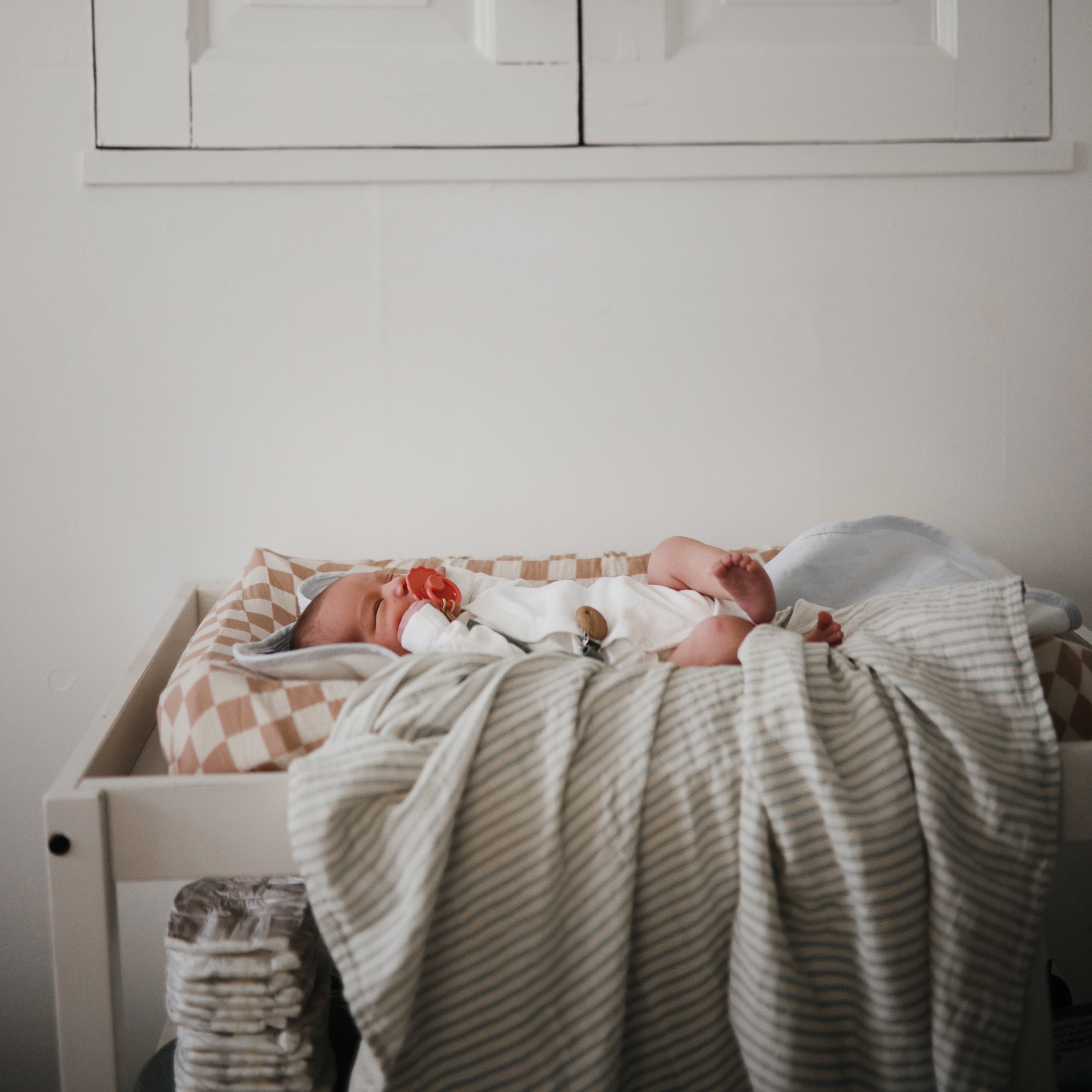 FRIGG Daisy Natural Rubber Pacifier 2 - Pack - Tenth & Pine - FRIGG PACIFIERS - 6 - 18 months - Pink Cream/Poppy