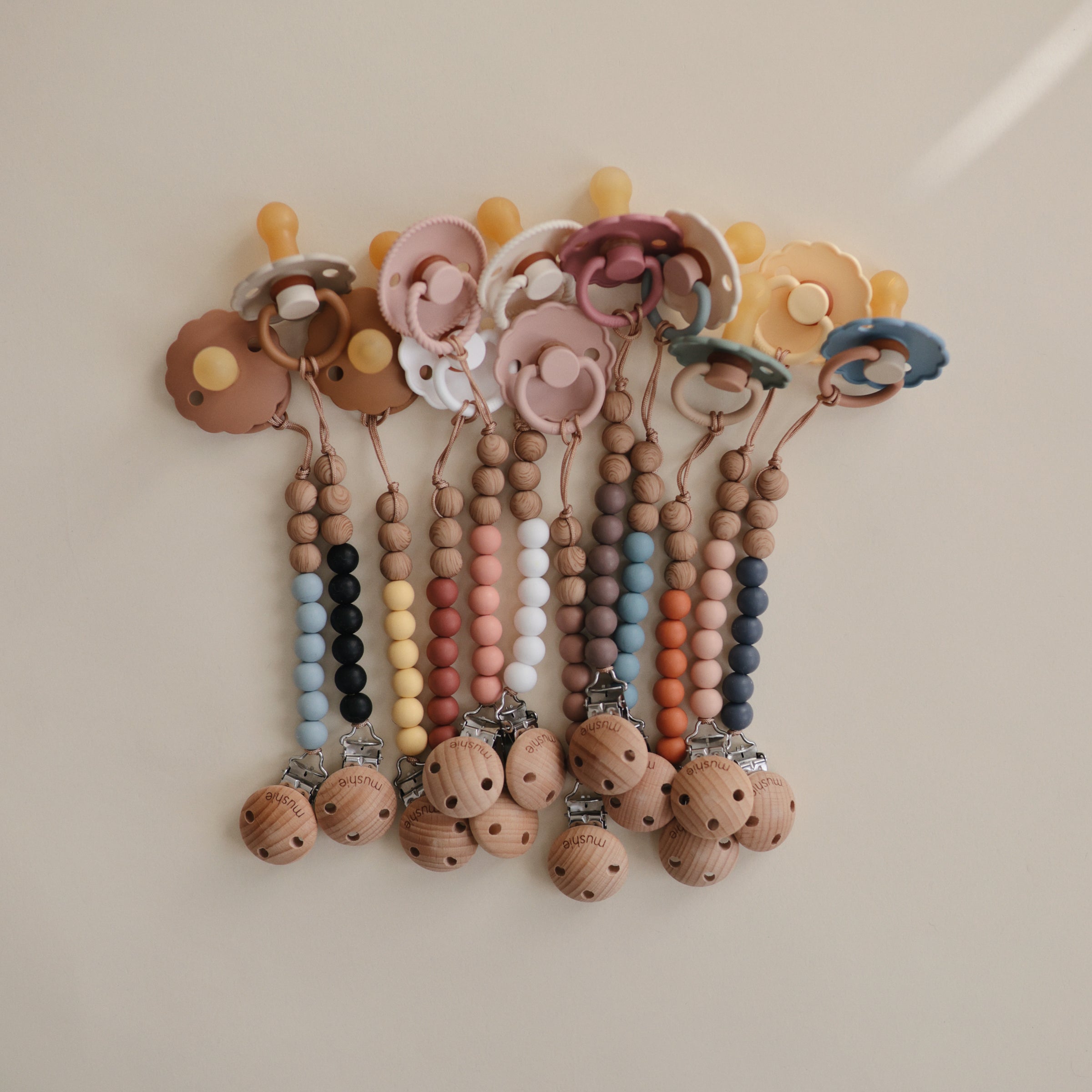 FRIGG Daisy Natural Rubber Pacifier 2 - Pack - Tenth & Pine - FRIGG PACIFIERS - 0 - 6 months - Blush/Cream