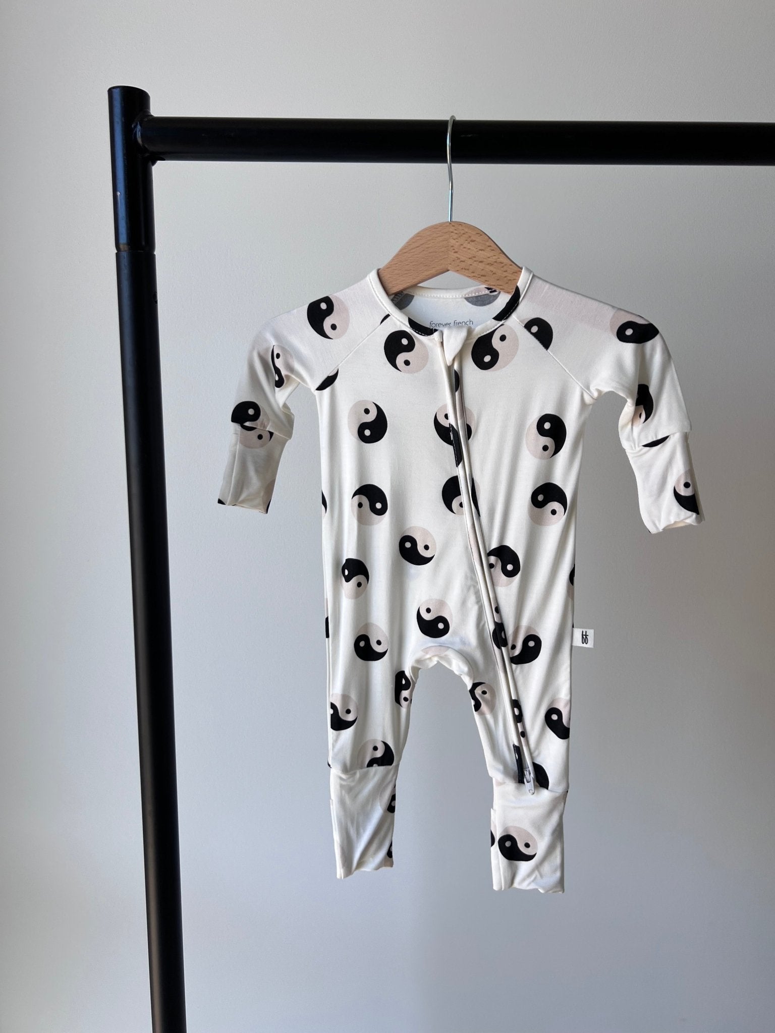Bamboo Zip Pajamas | Black & White Yin Yang - Tenth & Pine - pajamas - Newborn