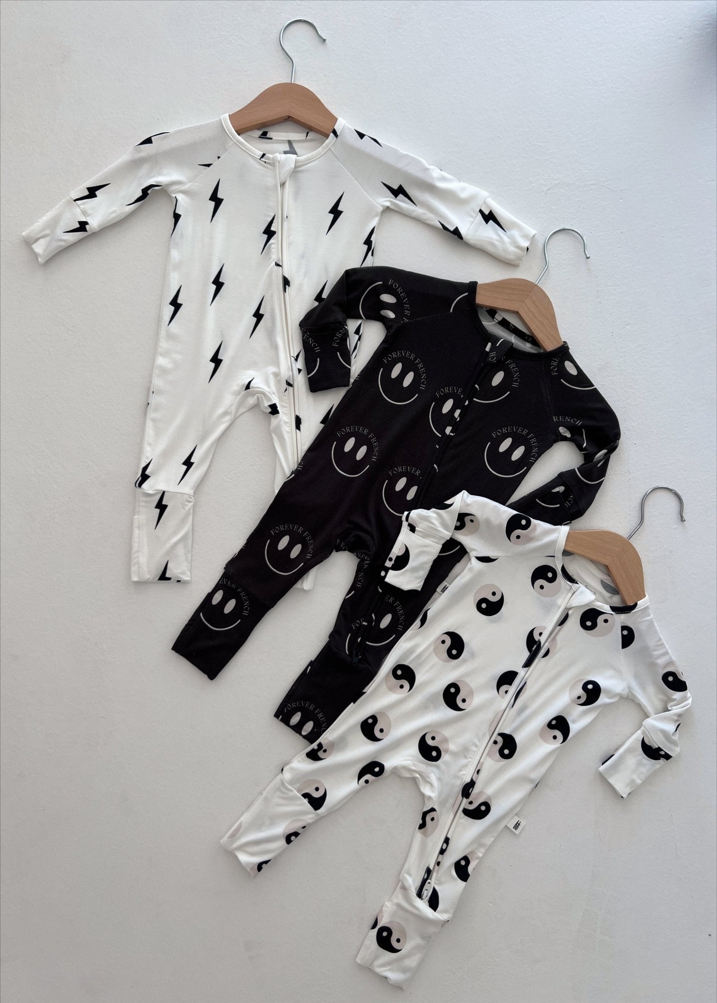 Bamboo Zip Pajamas | Black & White Yin Yang - Tenth & Pine - pajamas - Newborn