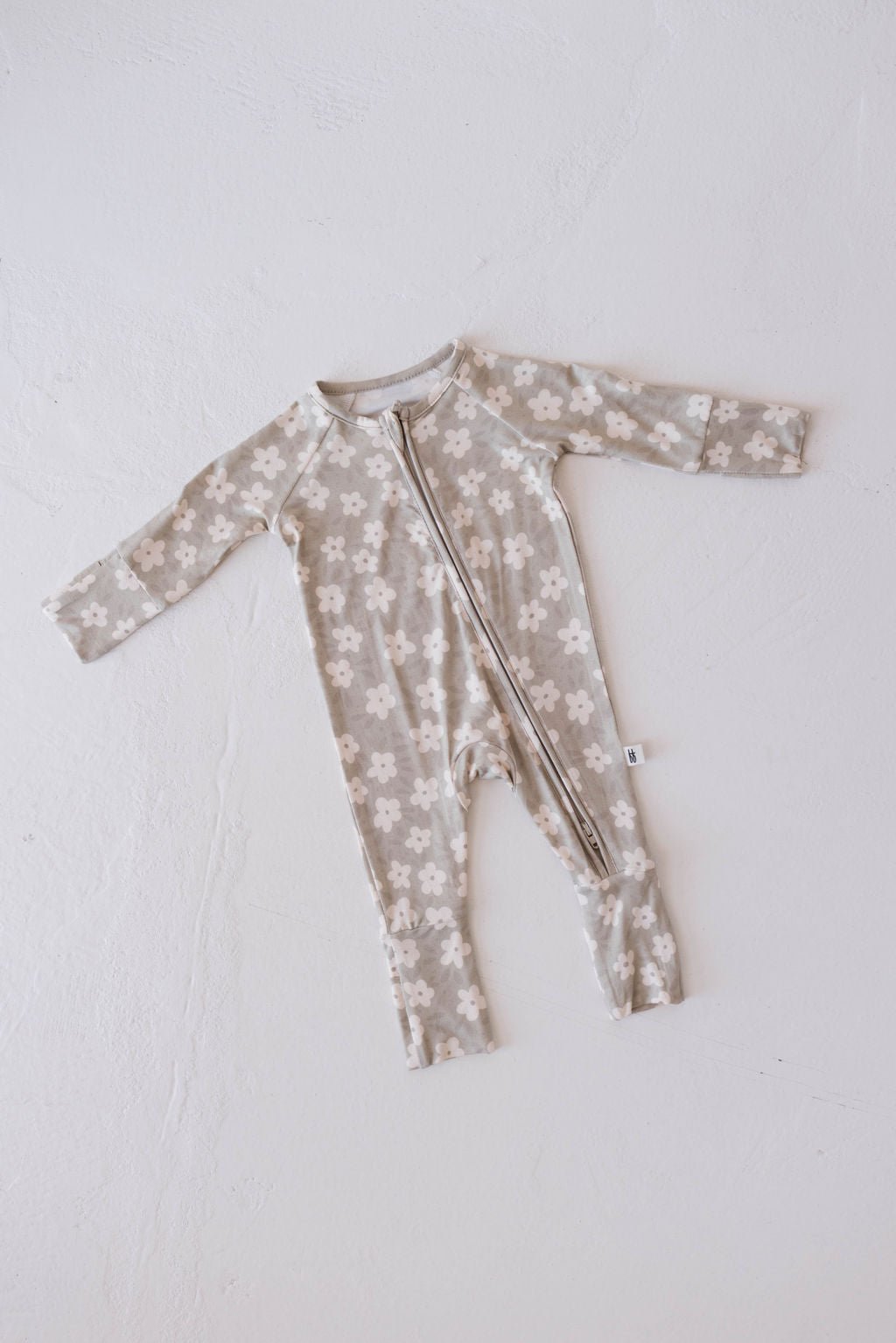Bamboo Zip Pajamas | French Gray Floral - Tenth & Pine - Newborn