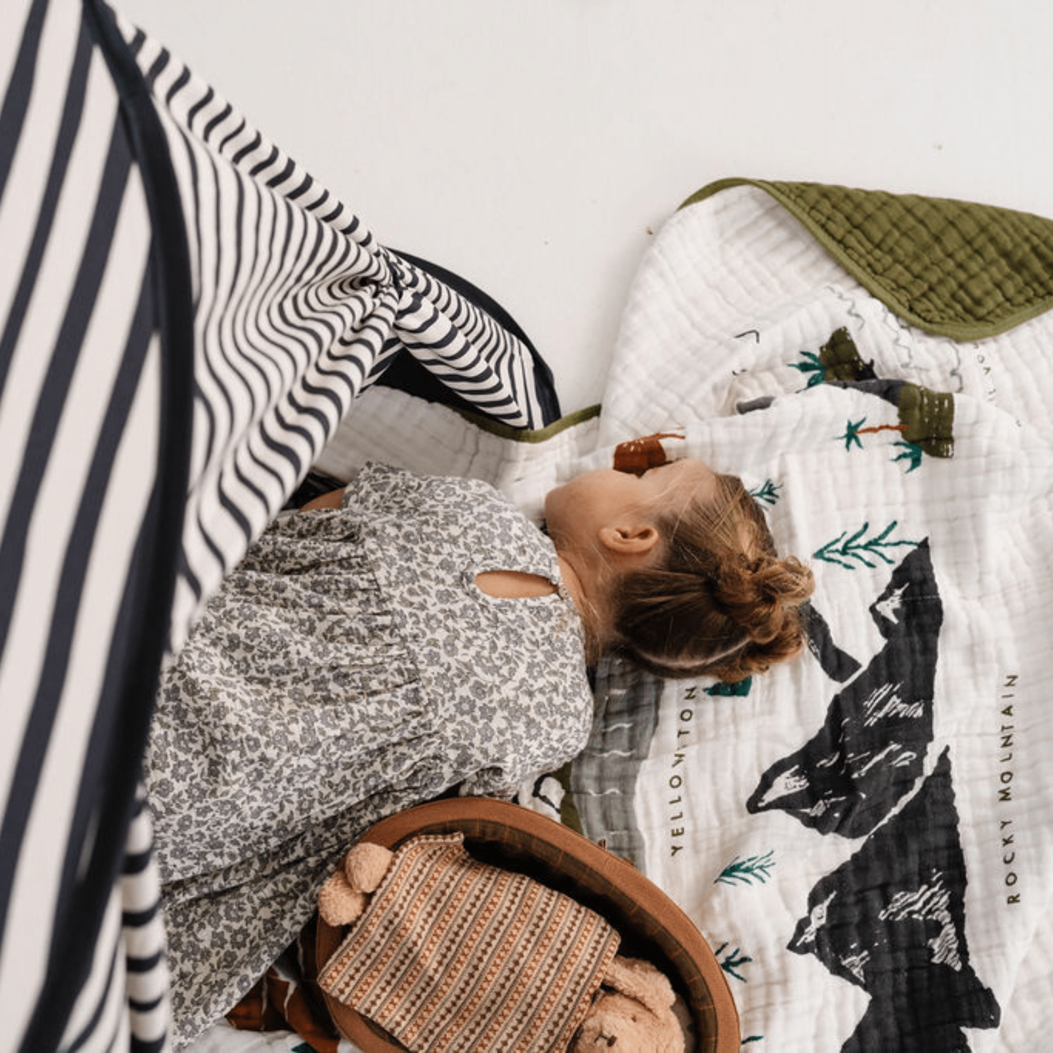 Bold Stripe Play Tent - Tenth & Pine - Play Tent -