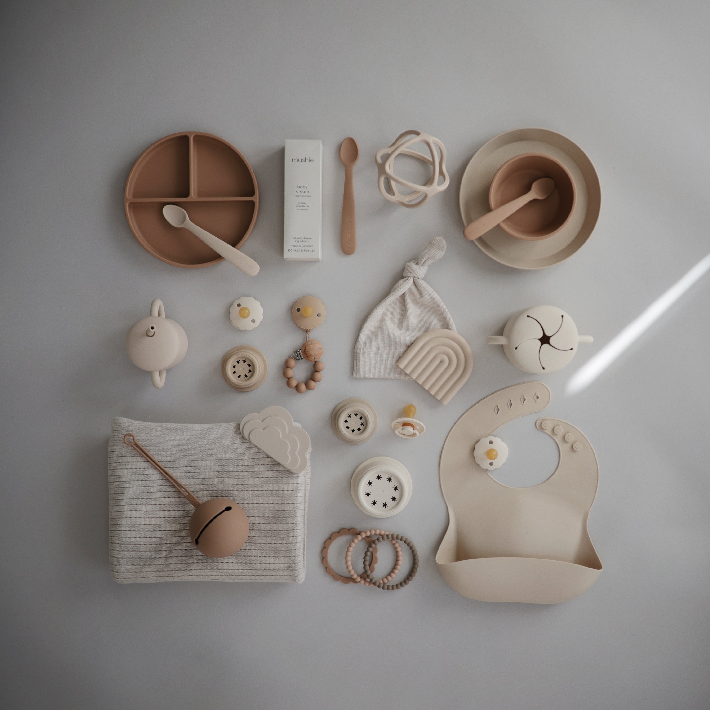 FRIGG Rope Natural Rubber Pacifier 2 - Pack - Tenth & Pine - FRIGG PACIFIERS - 6 - 18 months - Cream/Green Tea