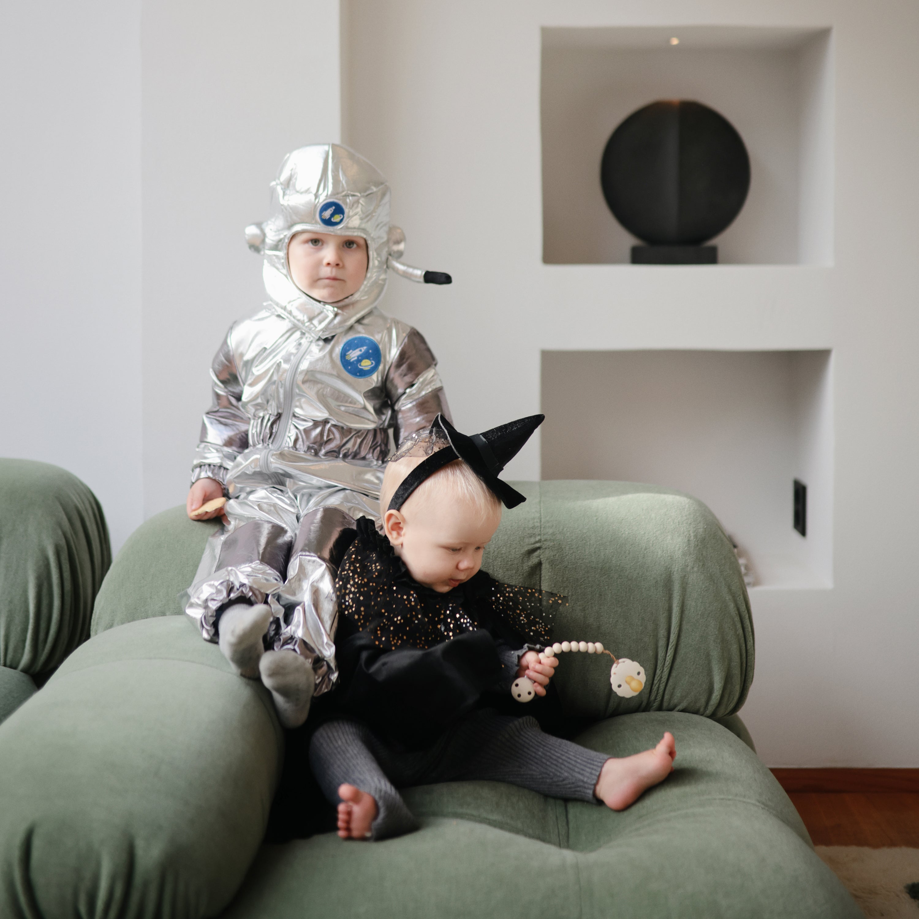 FRIGG Daisy Natural Rubber Pacifier 2 - Pack - Tenth & Pine - FRIGG PACIFIERS - 6 - 18 months - Pink Cream/Poppy