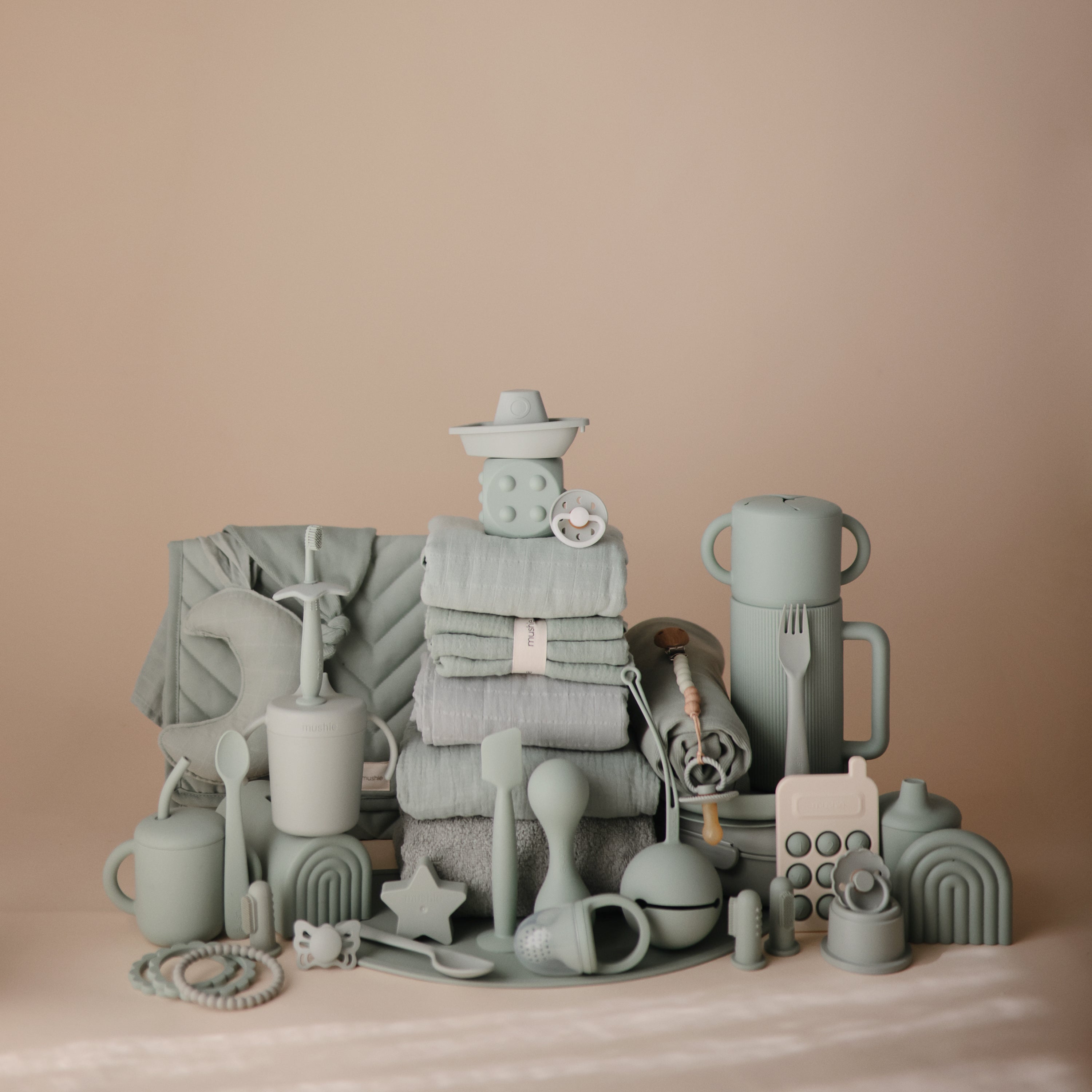 Silicone Pacifier Clip | Eva - Tenth & Pine - Pacifier Clip - Black