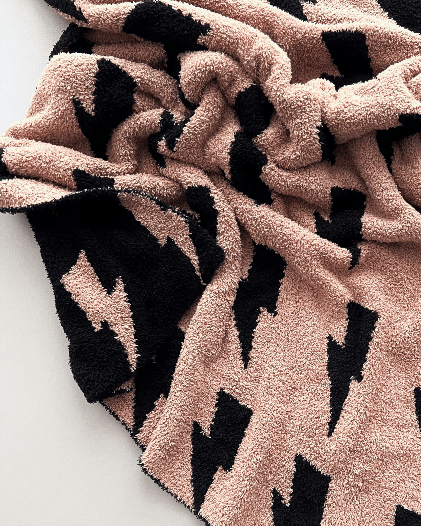 Lightning Bolt Fuzzy Blanket | Mocha - Tenth & Pine - Plush Blanket -