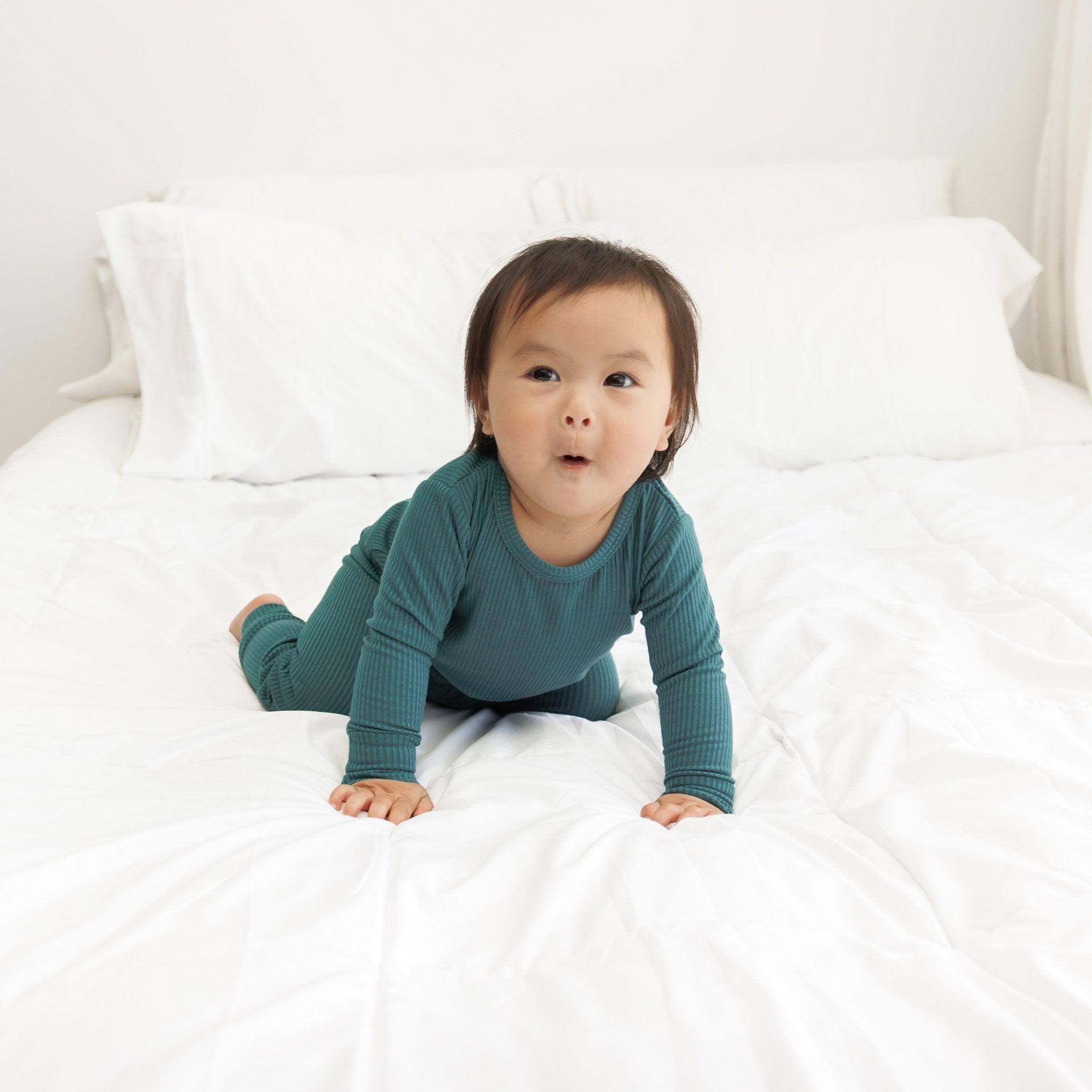 LONG SLEEVE 2 PIECE SETS - Peacock Ribbed - Tenth & Pine - Bamboo 2 Piece PJ - RIB - 12/18m