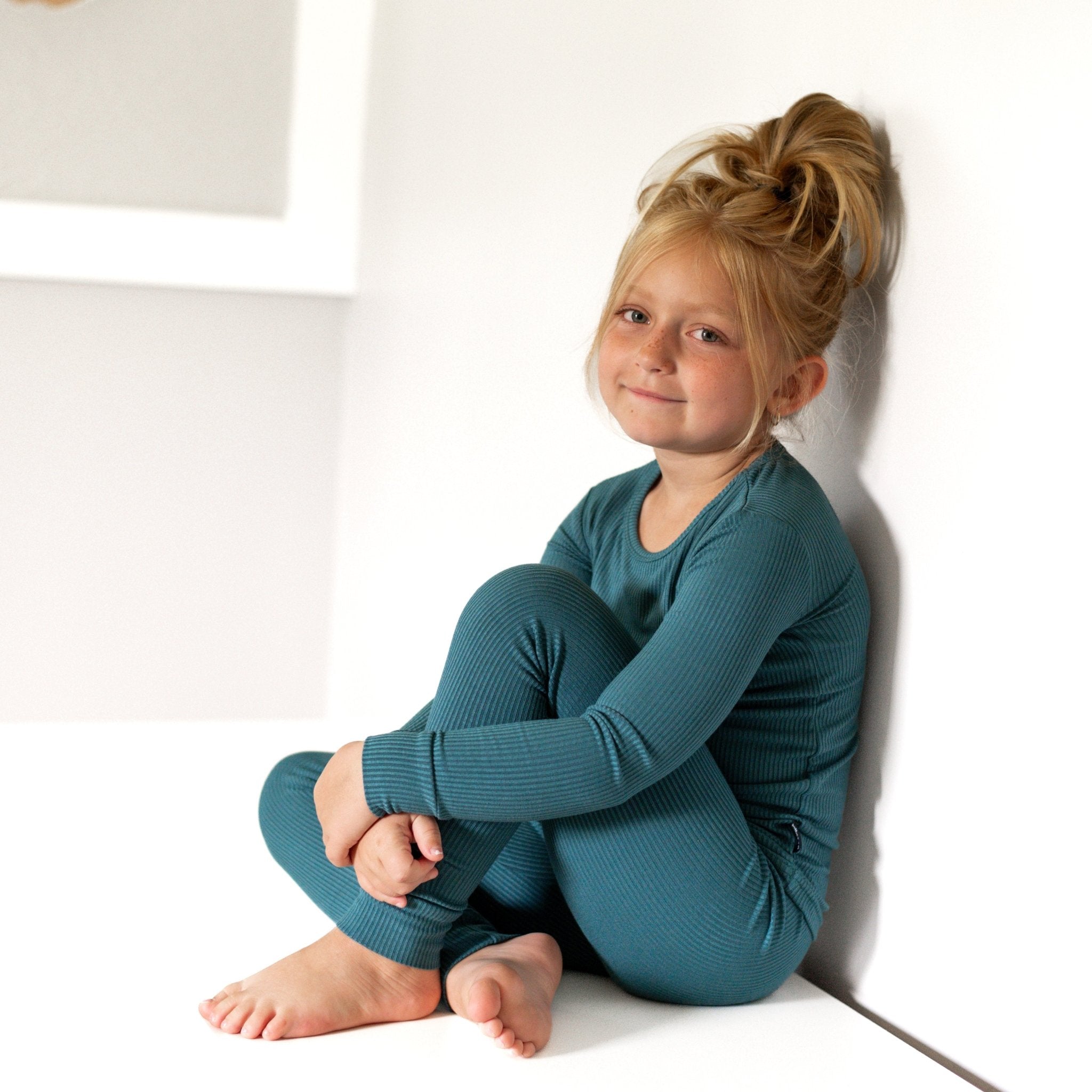 LONG SLEEVE 2 PIECE SETS - Peacock Ribbed - Tenth & Pine - Bamboo 2 Piece PJ - RIB - 12/18m