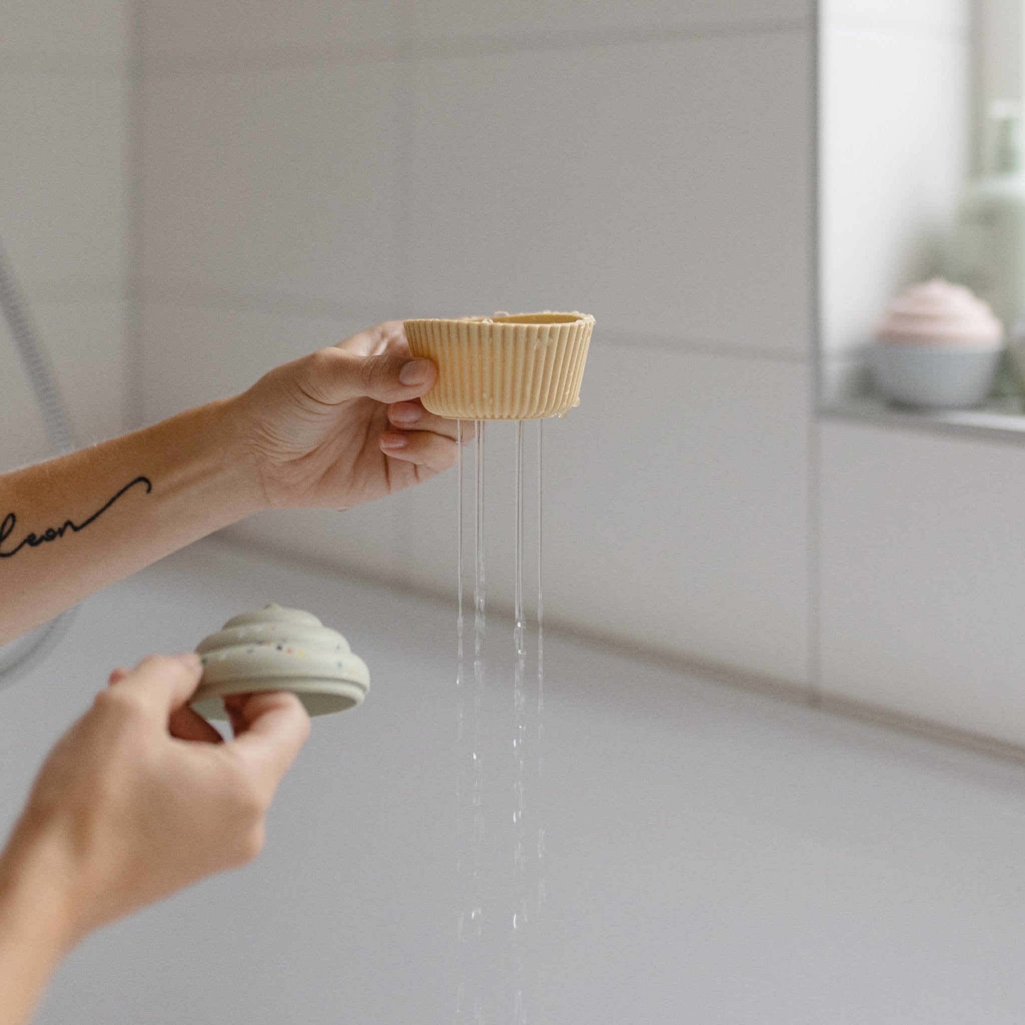 Mix and Match Cupcake Toy - Tenth & Pine - Bath Play set -