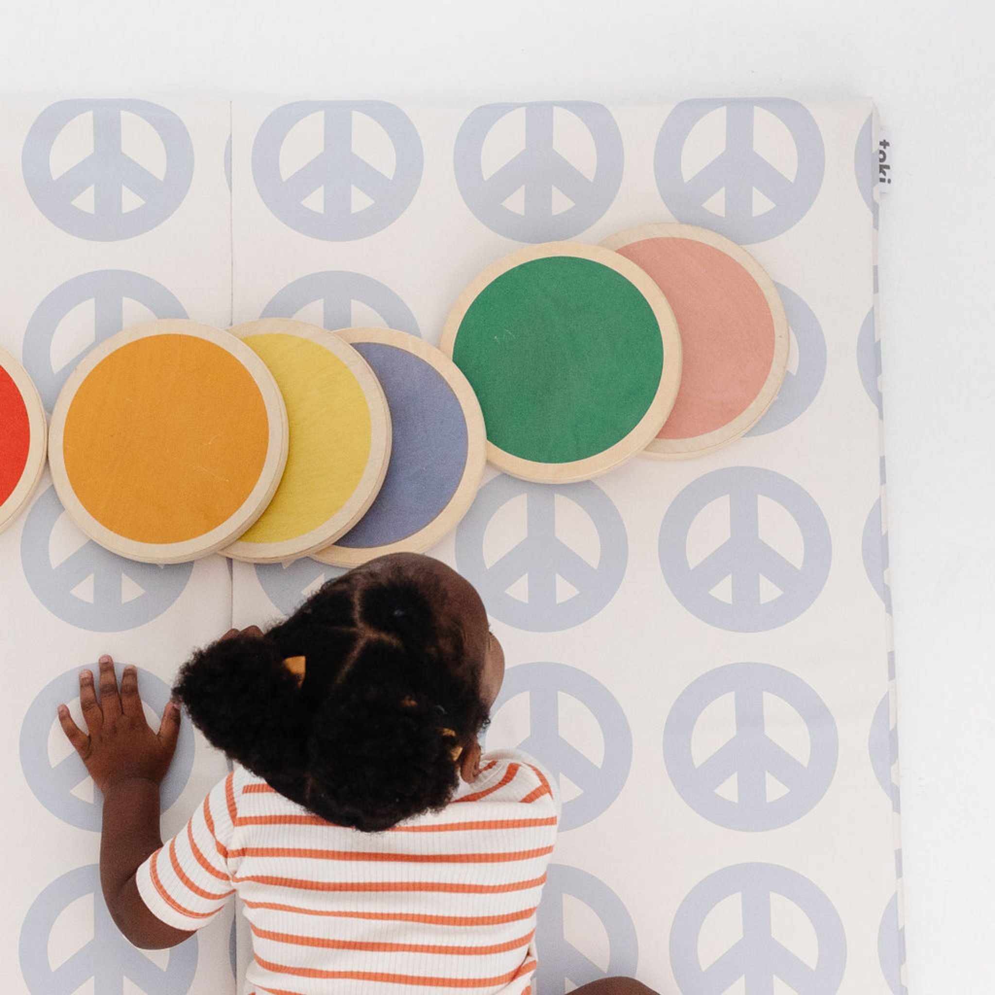 Peace Sign Vegan Leather Mat - Tenth & Pine - Vegan Leather Padded Mat - Standard