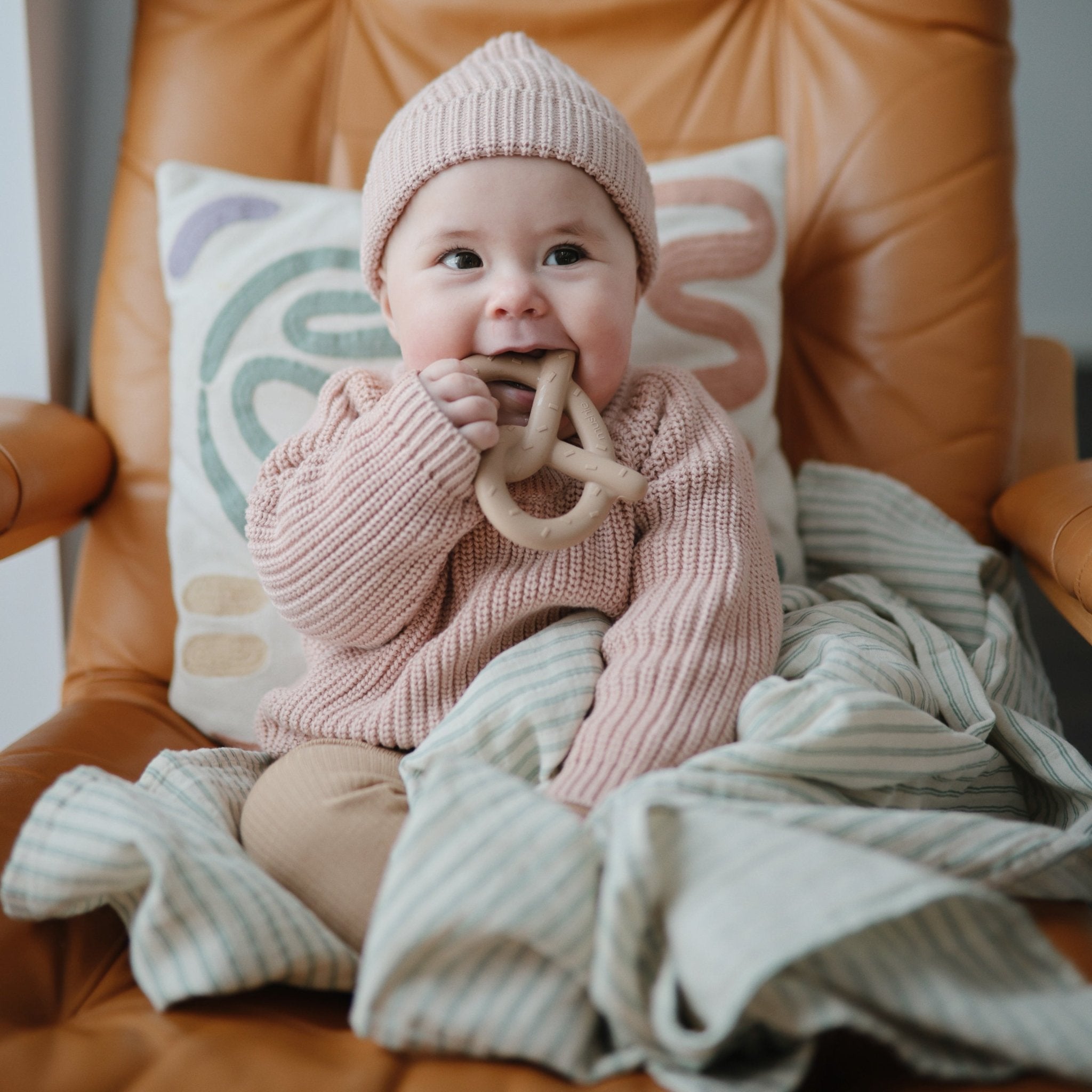 Pretzel Teether - Tenth & Pine - teether -