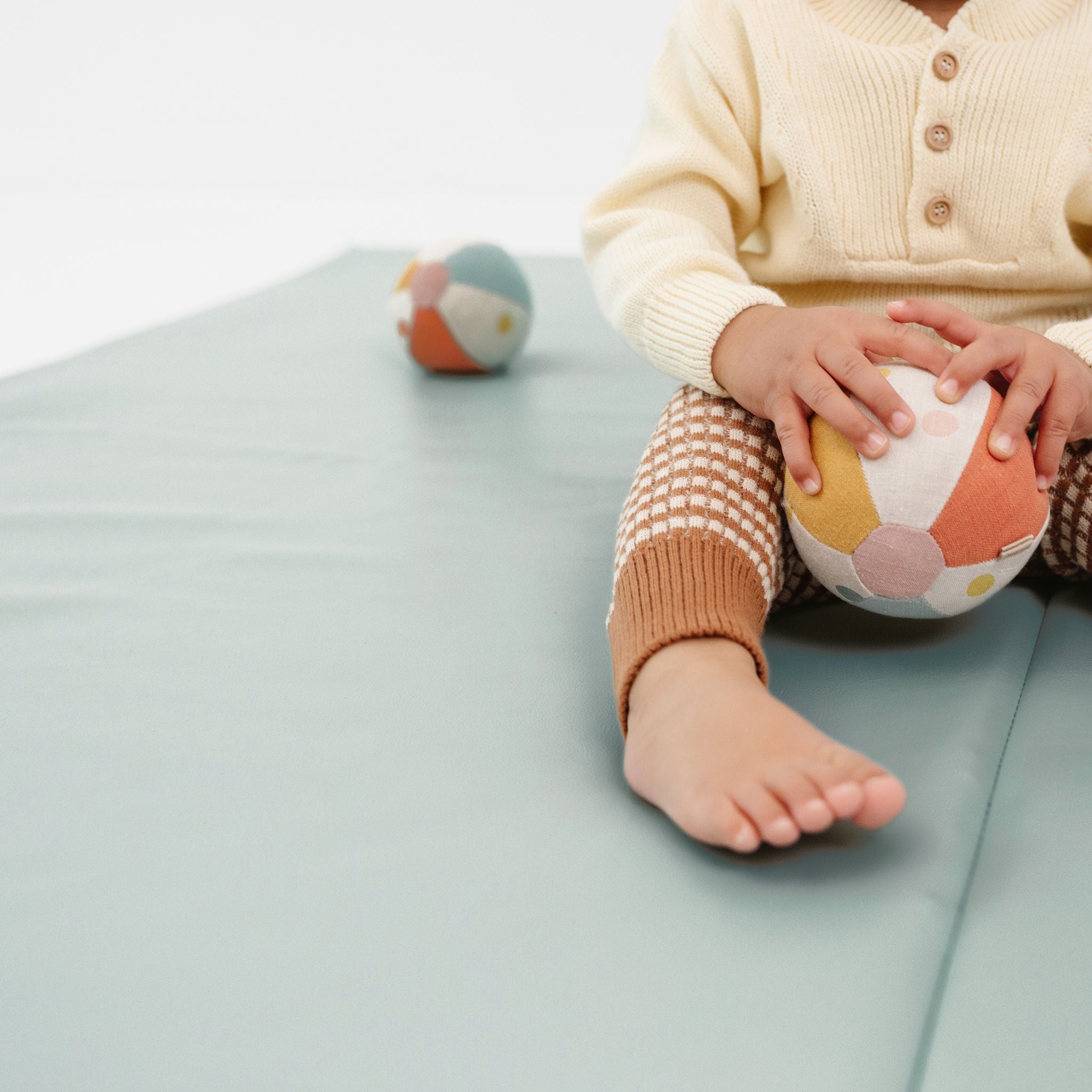 Sage Vegan Leather Mat - Tenth & Pine - Vegan Leather Padded Mat - Standard