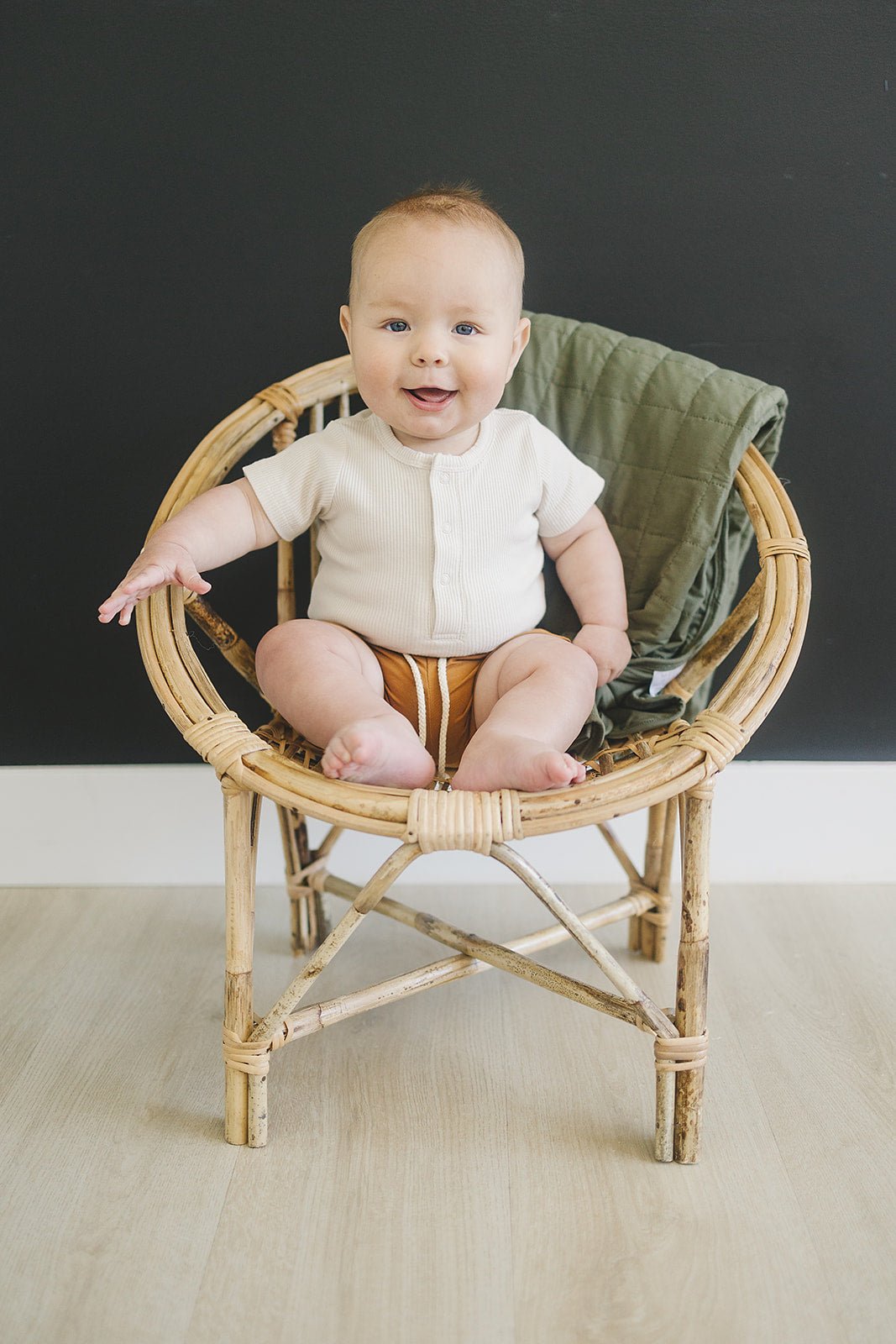 Vanilla Organic Cotton Ribbed Snap Bodysuit - Tenth & Pine - NB - Mebie Baby