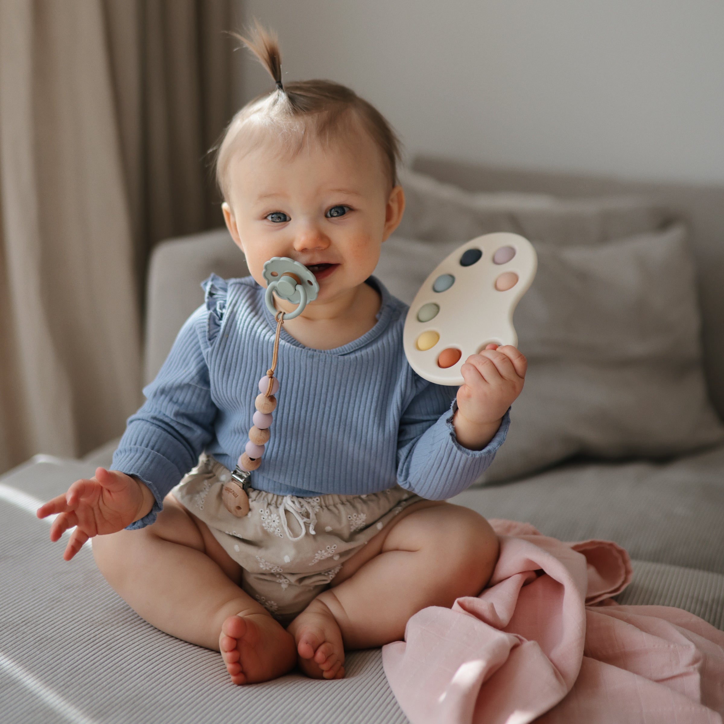 FRIGG Daisy Natural Rubber Pacifier 2 - Pack - Tenth & Pine - FRIGG PACIFIERS - 6 - 18 months - Pink Cream/Poppy