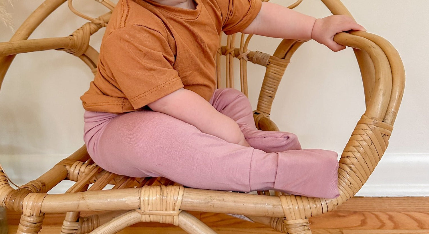 Discover the Comfort and Style of Tenth & Pine's Fold-Over Bamboo Baby & Toddler Leggings - Tenth & Pine
