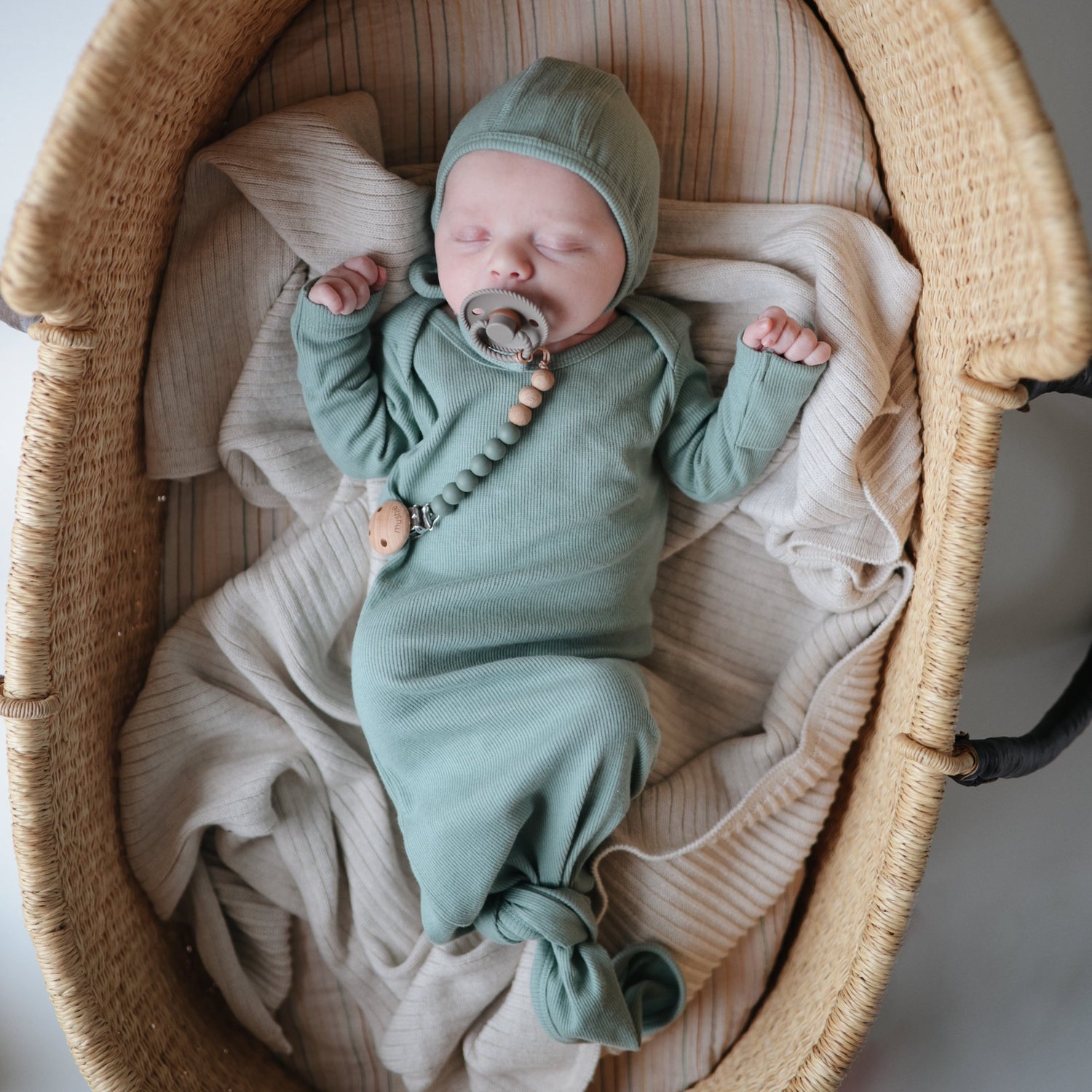 FRIGG Rope Natural Rubber Pacifier 2 - Pack - Tenth &amp; Pine - FRIGG PACIFIERS - 6 - 18 months - Cream/Green Tea