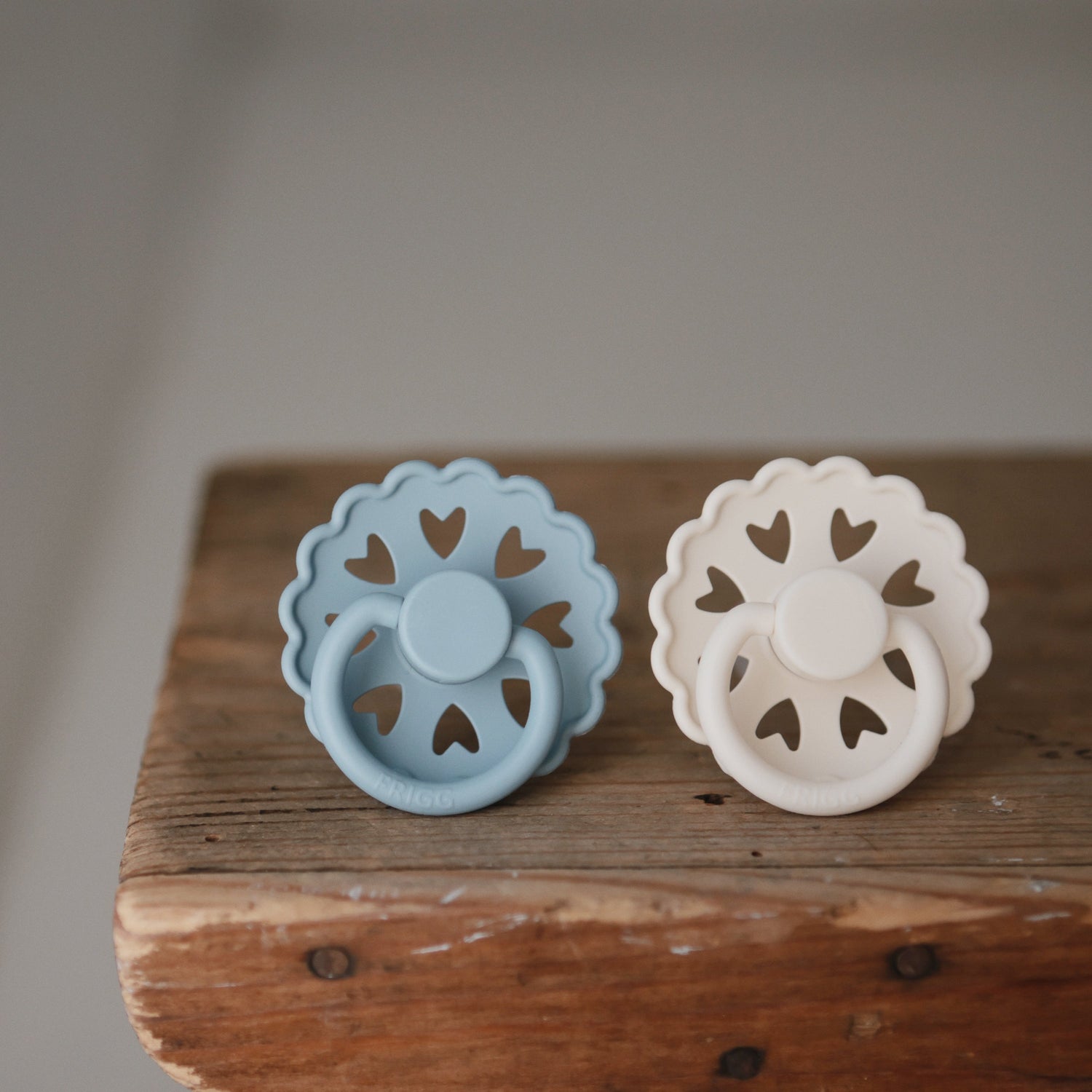 FRIGG Andersen Fairytale Silicone Pacifier 2 - Pack - Tenth &amp; Pine - FRIGG PACIFIERS - 6 - 18 months - Stone Blue/Willow Gray