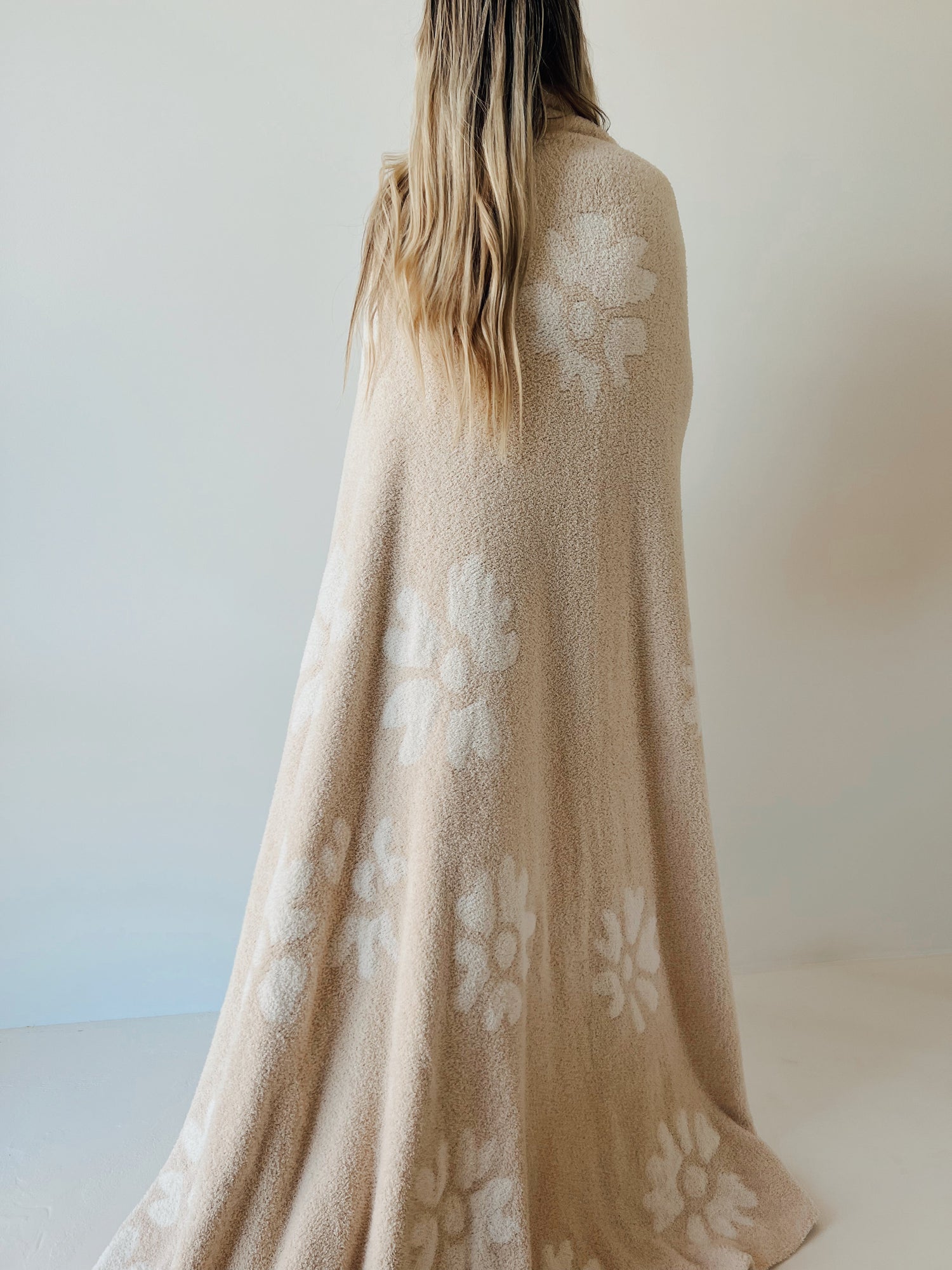Plush Blanket | Lazy Daisy