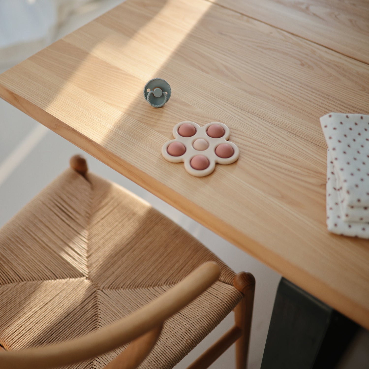 FRIGG Rope Natural Rubber Pacifier 2 - Pack - Tenth &amp; Pine - FRIGG PACIFIERS - 6 - 18 months - Cream/Green Tea