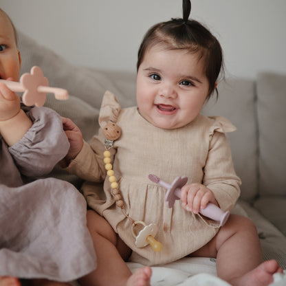 Silicone Pacifier Clip | Eva - Tenth &amp; Pine - Pacifier Clip - Black