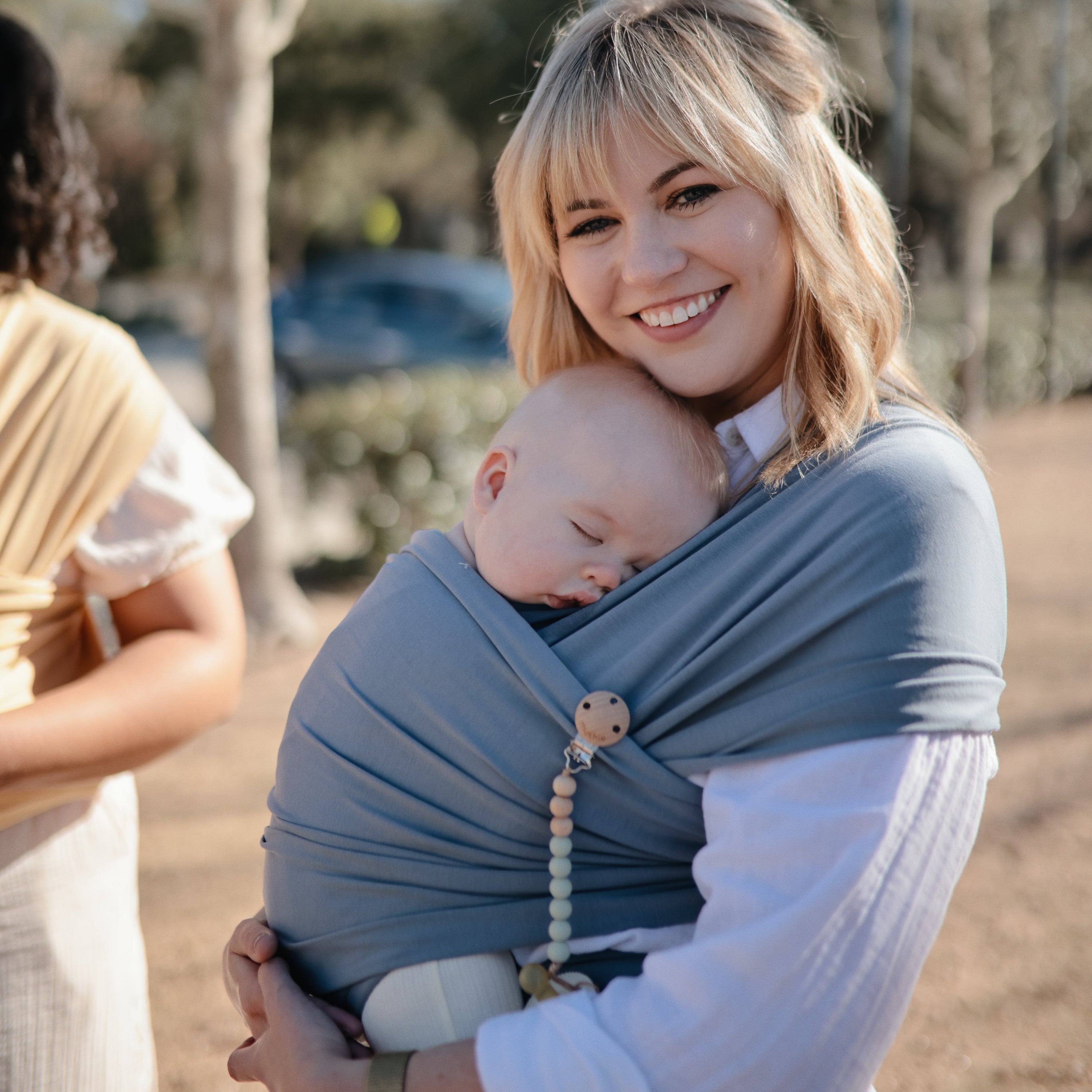 Silicone Pacifier Clip | Eva - Tenth &amp; Pine - Pacifier Clip - Black