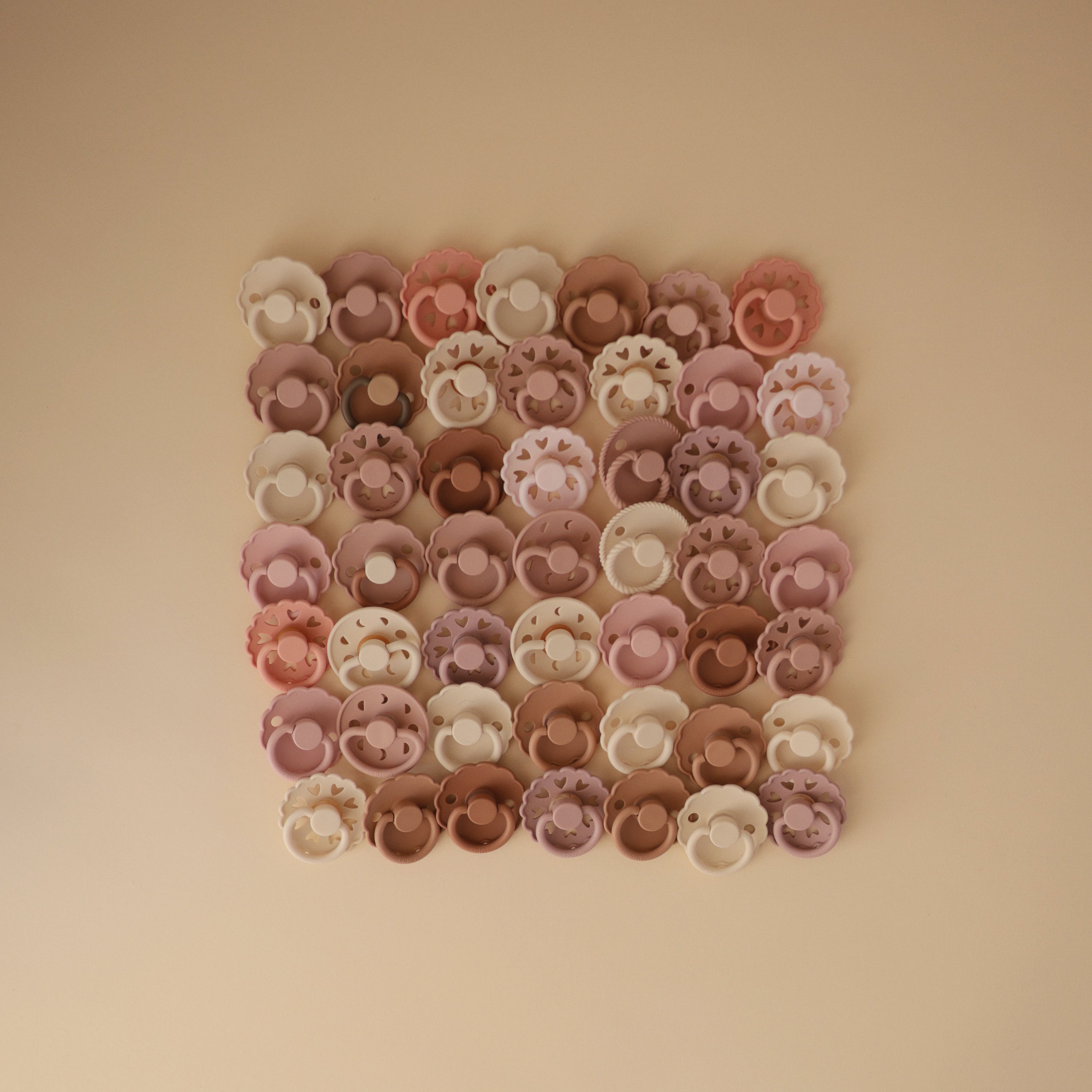 FRIGG Andersen Fairytale Natural Rubber Pacifier 2 - Pack - Tenth &amp; Pine - FRIGG PACIFIERS - 6 - 18 months - Twilight Mauve/Primrose