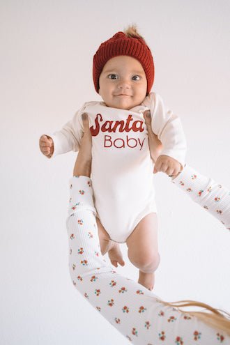 Baby Santa Baby Graphic Long Sleeve Organic Bodysuit - Tenth &amp; Pine - Long Sleeve Onesie - 0 - 3M