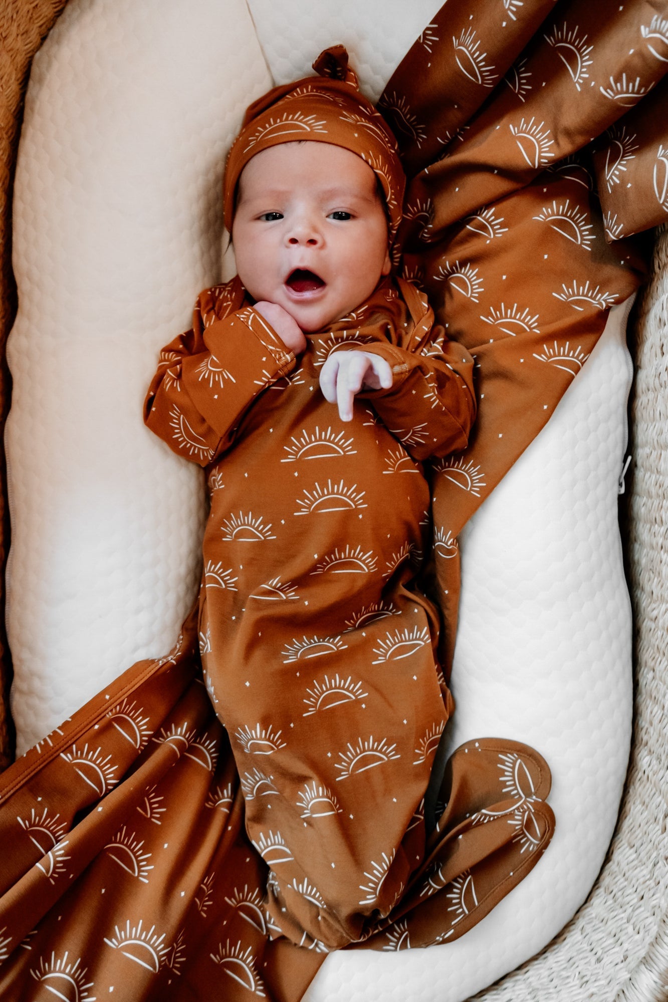 BAMBOO BLANKET - Sunny Days - Tenth &amp; Pine - bamboo swaddle blanket - 