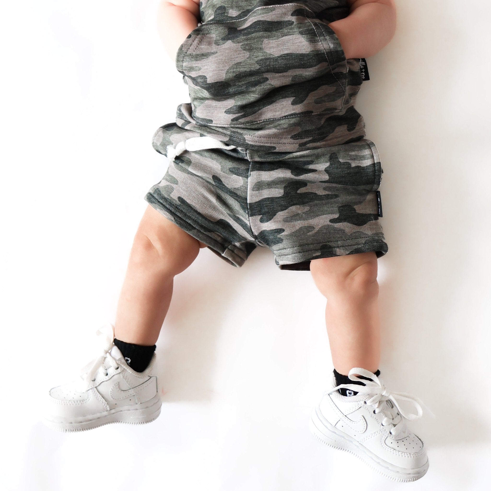 BAMBOO JOGGER SHORTS - Chris Camo - Tenth &amp; Pine - jogger shorts - 0/6M