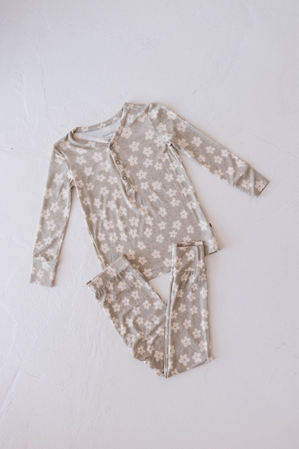 Bamboo Two Piece Pajamas | French Gray Floral - Tenth &amp; Pine - 2/3 Years