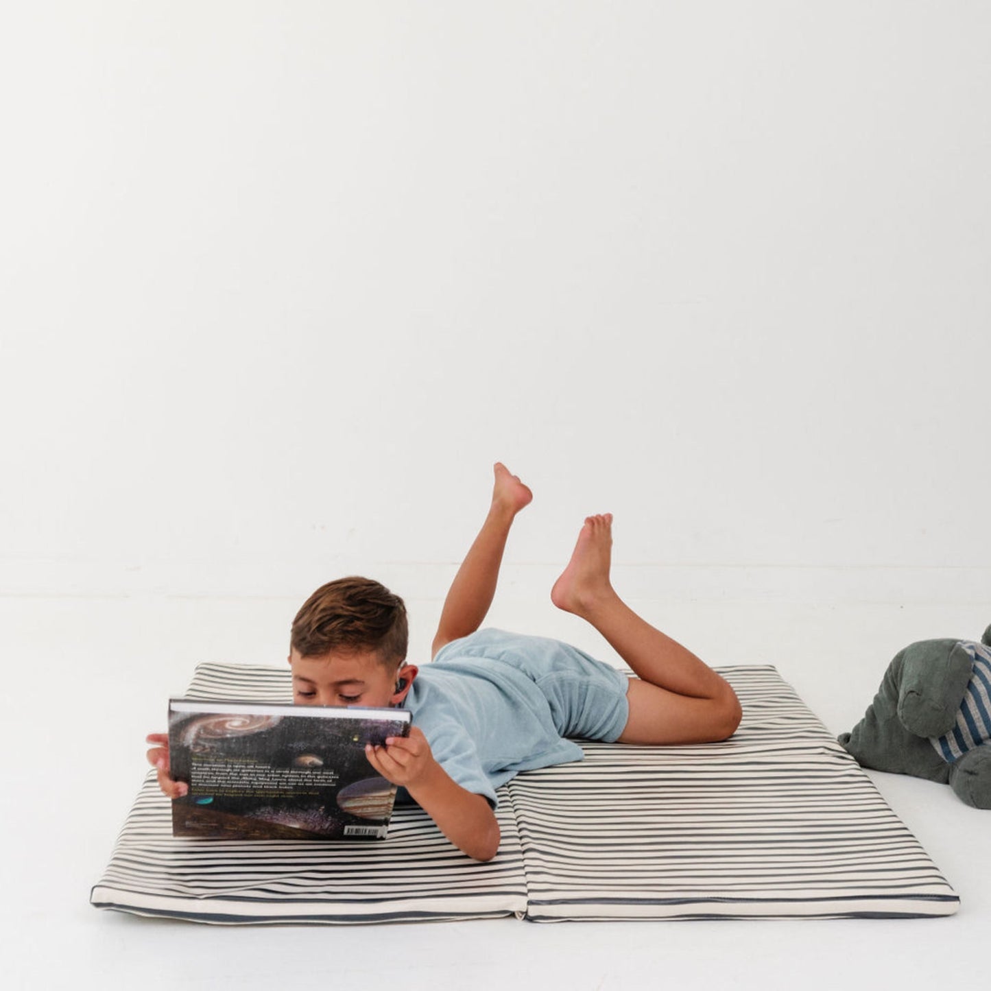 Bold Stripe Vegan Leather Mat - Tenth & Pine - Vegan Leather Padded Mat - Standard