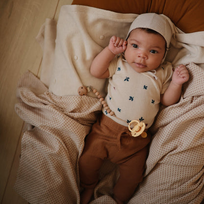 FRIGG Daisy Natural Rubber Pacifier 2 - Pack - Tenth &amp; Pine - FRIGG PACIFIERS - 6 - 18 months - Pink Cream/Poppy