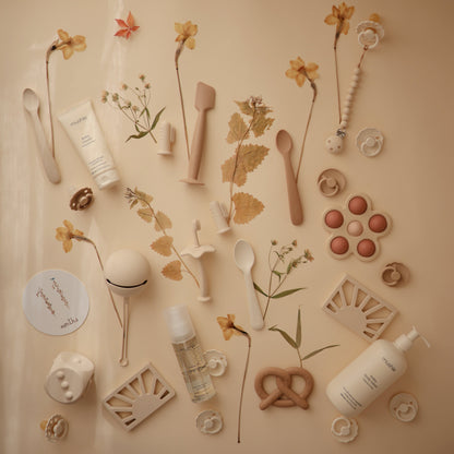 FRIGG Rope Natural Rubber Pacifier 2 - Pack - Tenth &amp; Pine - FRIGG PACIFIERS - 6 - 18 months - Cream/Green Tea