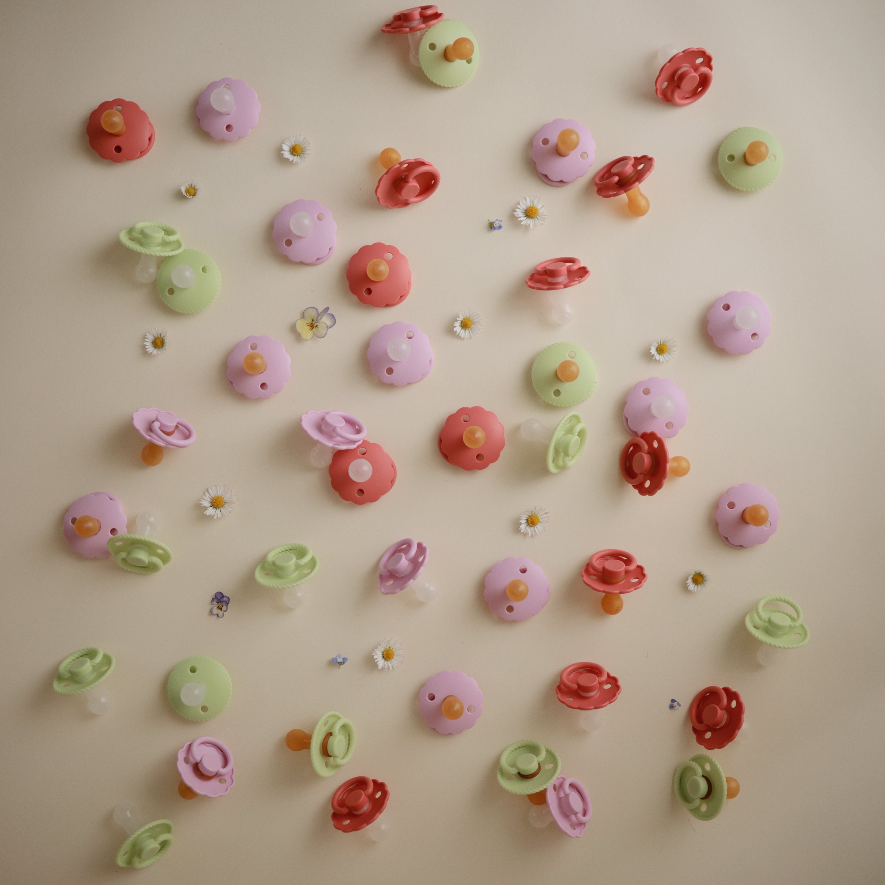 FRIGG Rope Natural Rubber Pacifier 2 - Pack - Tenth &amp; Pine - FRIGG PACIFIERS - 6 - 18 months - Cream/Green Tea