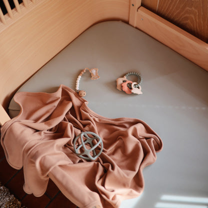 Silicone Pacifier Clip | Eva - Tenth &amp; Pine - Pacifier Clip - Black