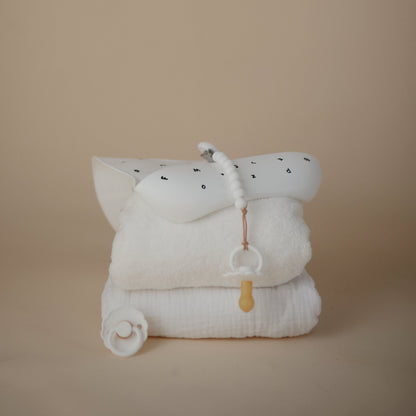 Silicone Pacifier Clip | Hera - Tenth &amp; Pine - Pacifier Clip - Tradewinds