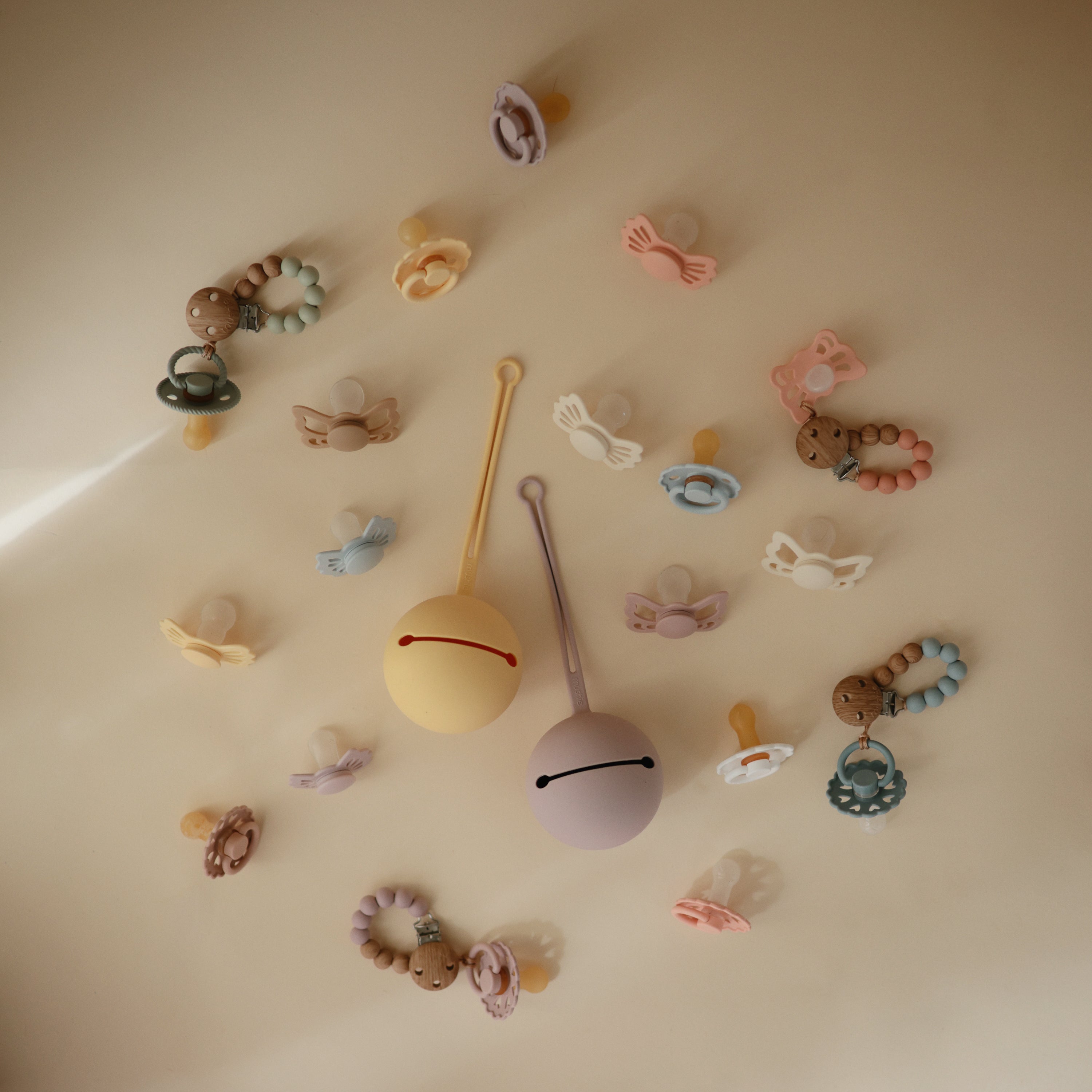 Silicone Pacifier Case - Tenth &amp; Pine - pacifier case - Natural