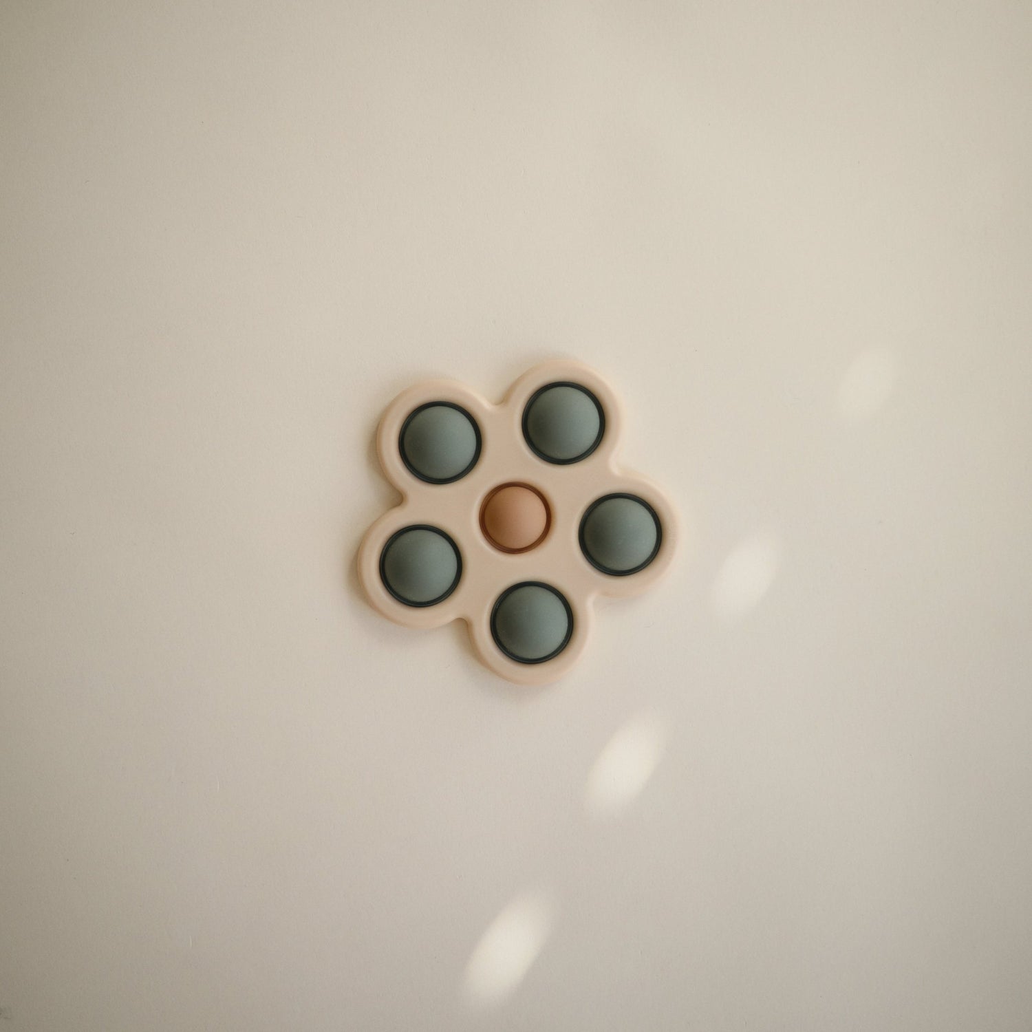 Flower Press Toy - Tenth &amp; Pine - Press Toy - Dried Thyme/Natural/Shifting Sand