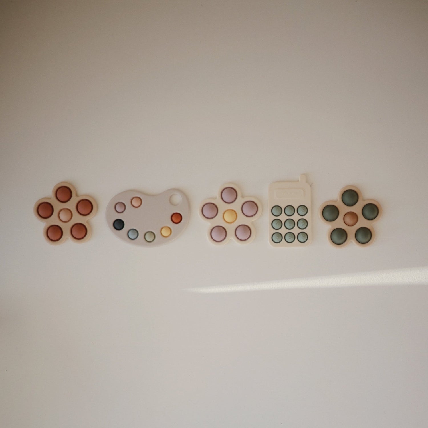 Flower Press Toy - Tenth &amp; Pine - Press Toy - Dried Thyme/Natural/Shifting Sand