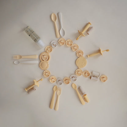 Flower Training Toothbrush - Tenth &amp; Pine - Training Toothbrush - Soft Lilac