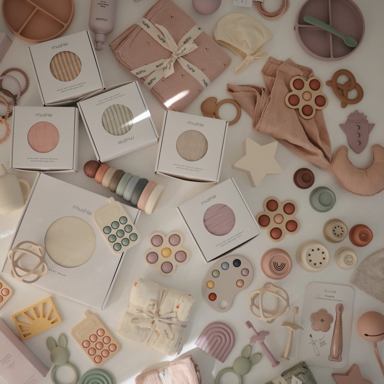 Flower Training Toothbrush - Tenth &amp; Pine - Training Toothbrush - Soft Lilac