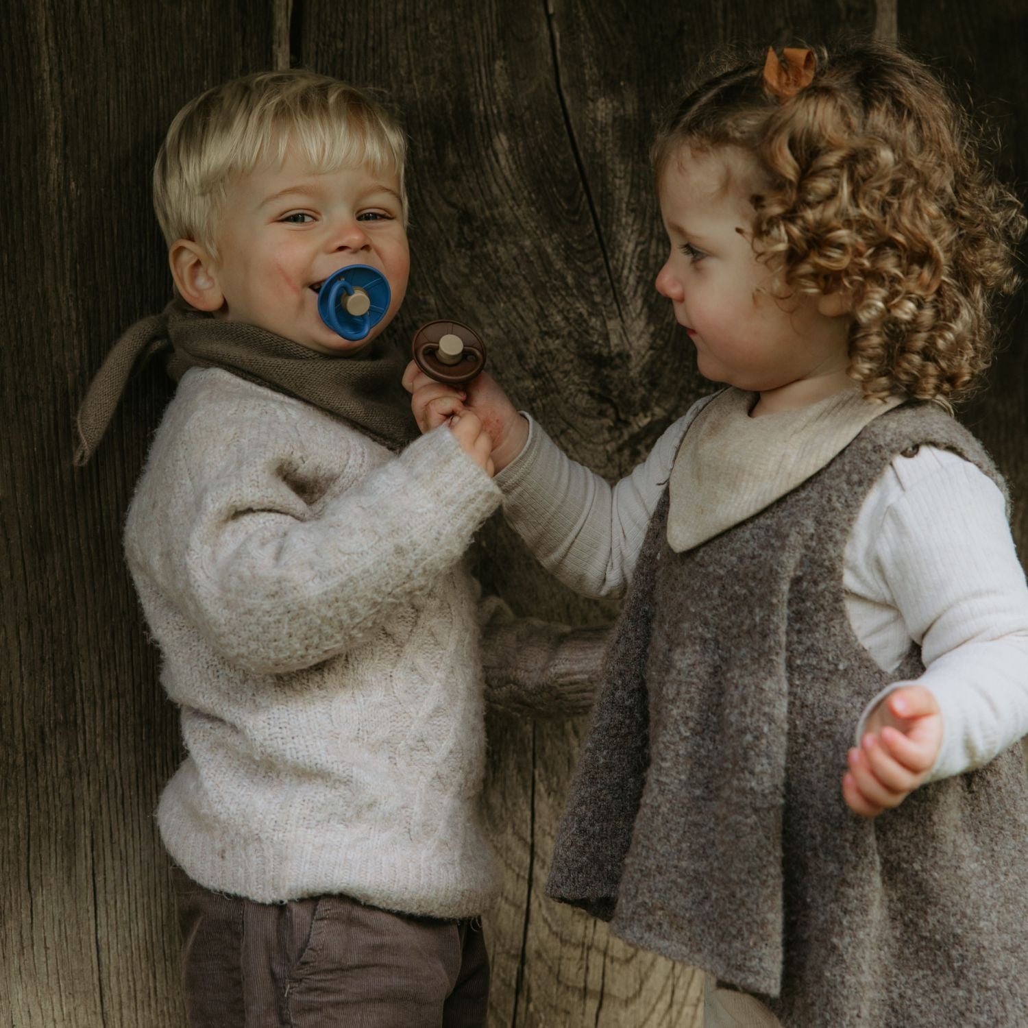 FRIGG Natural Rubber 6 - Pack - Tenth &amp; Pine - FRIGG PACIFIERS - 6 - 18 Months - Endless Sea