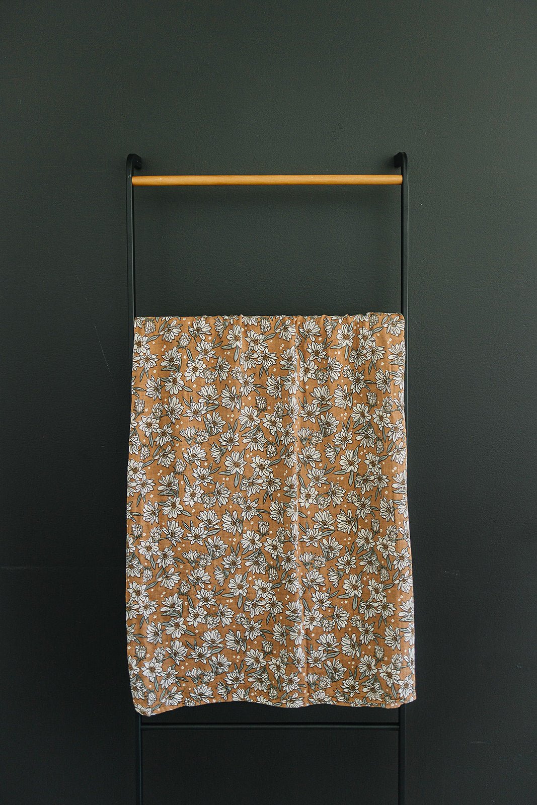 Magnolia Muslin Swaddle Blanket - Tenth &amp; Pine - 