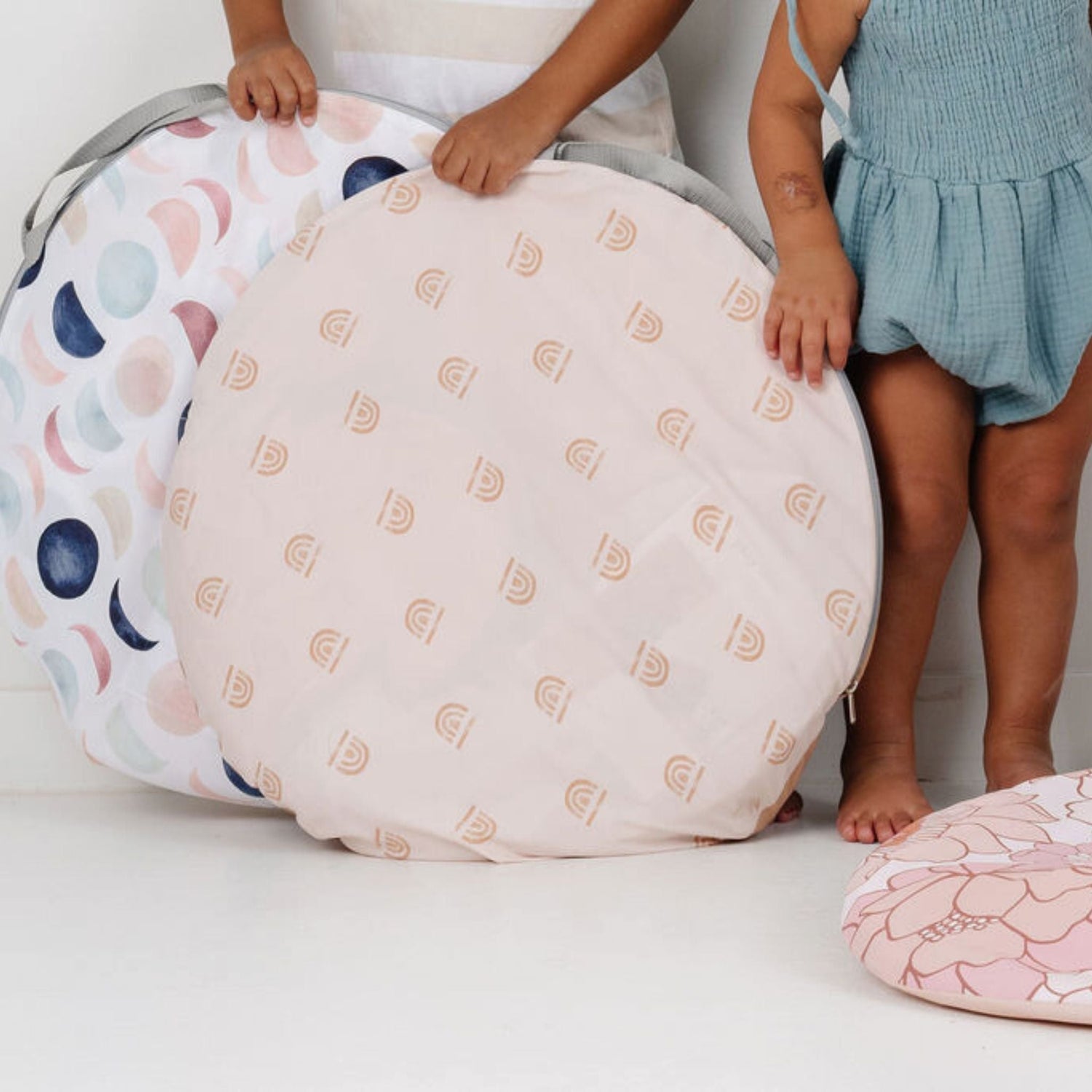 Rainbow Peach Play Tent - Tenth &amp; Pine - Play Tent - 