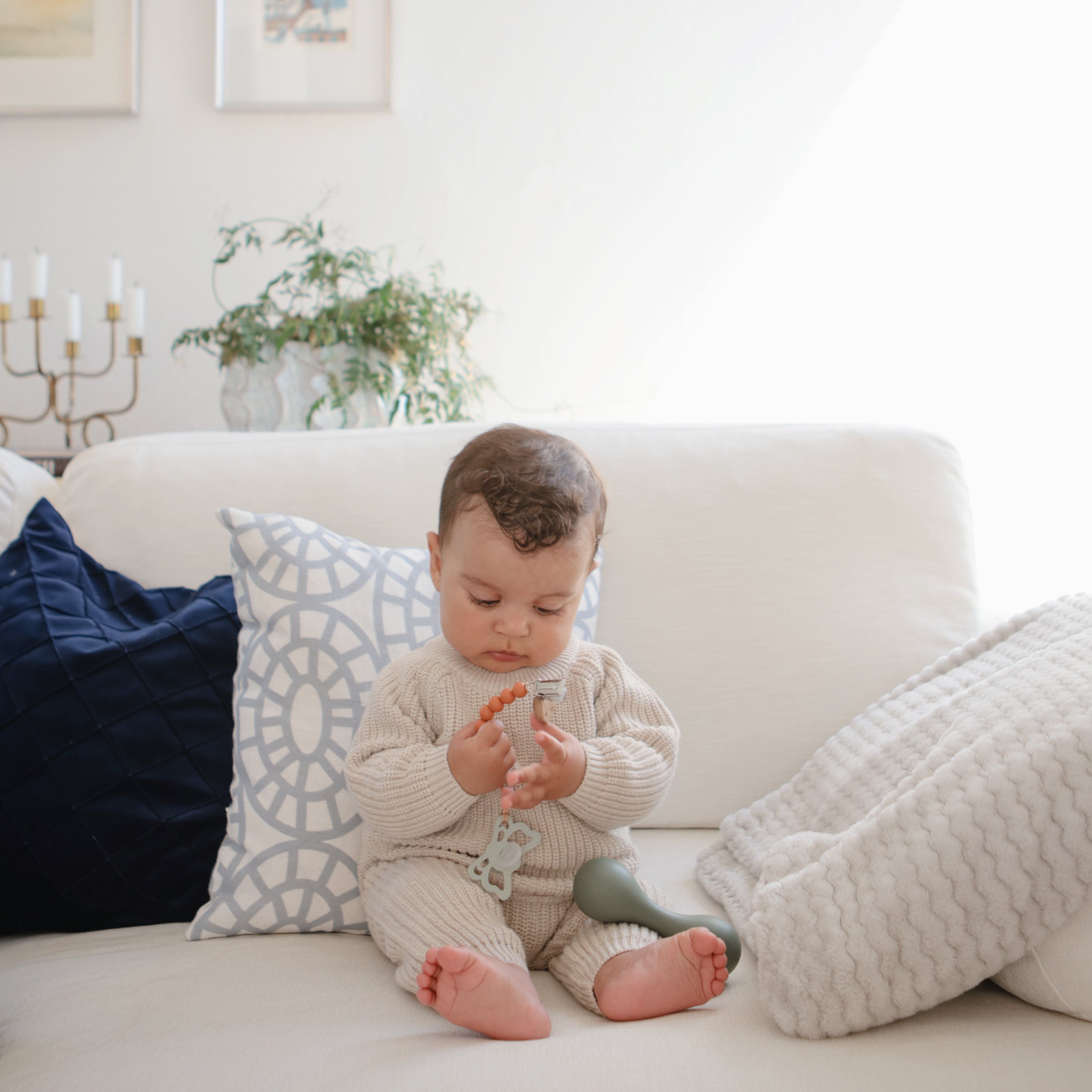 Silicone Pacifier Clip | Eva - Tenth &amp; Pine - Pacifier Clip - Black