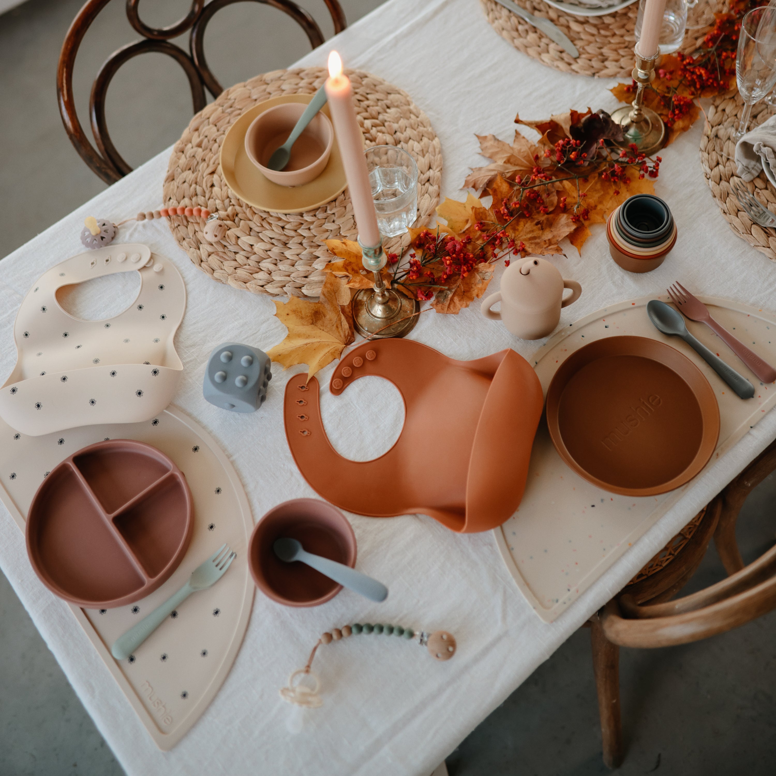 FRIGG Andersen Fairytale Silicone Pacifier 2 - Pack - Tenth &amp; Pine - FRIGG PACIFIERS - 6 - 18 months - Stone Blue/Willow Gray