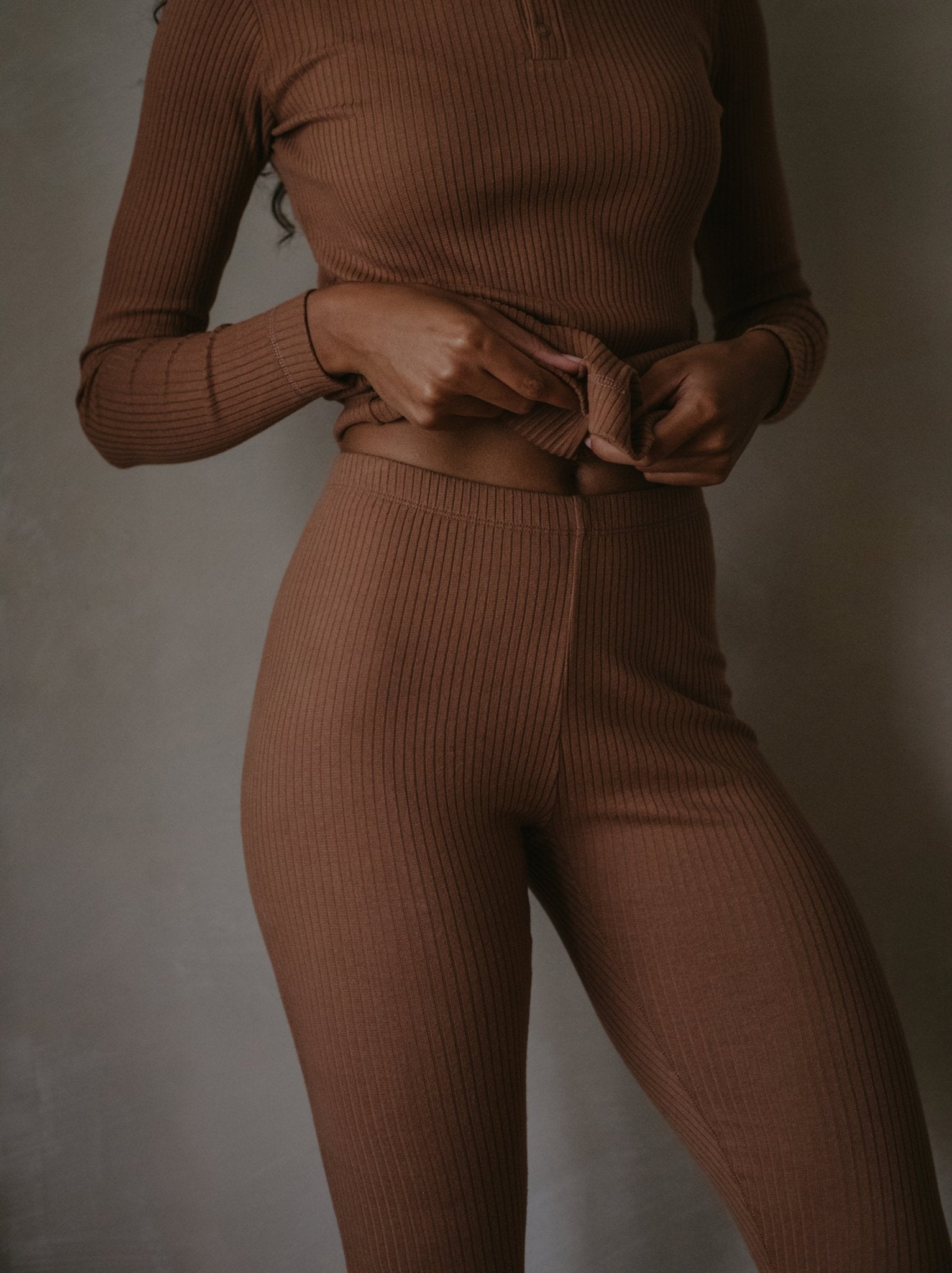The Ribbed Legging - Women's - Tenth & Pine - Women's Leggings - US 0 - cinnamon