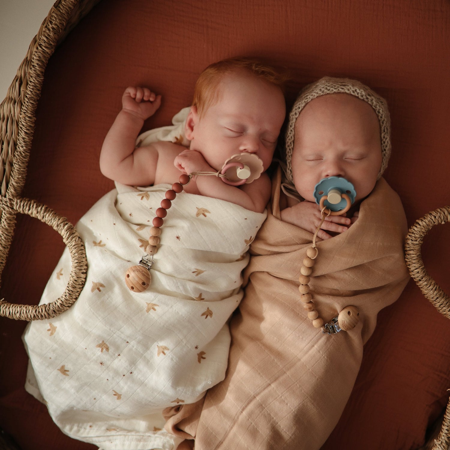 FRIGG Daisy Natural Rubber Pacifier 2 - Pack - Tenth &amp; Pine - FRIGG PACIFIERS - 6 - 18 months - Pink Cream/Poppy